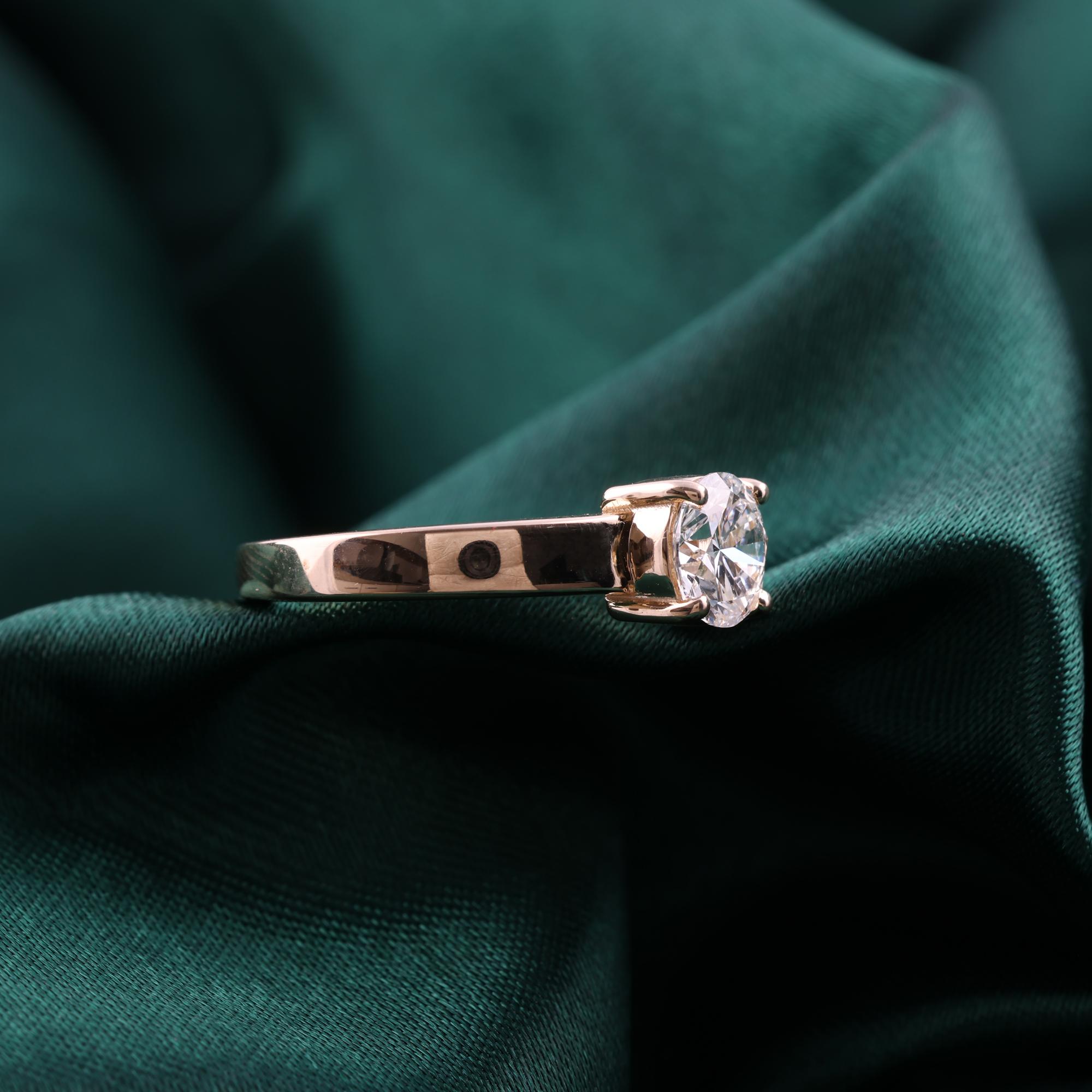 Im Angebot: Echte 0,93 Karat SI Reinheit HI Farbe Solitär Diamantring 9 Karat Gelbgold () 6