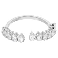 Anillo de puño de diamante pera de 0,95 quilates con claridad SI y color HI en oro blanco de 18 quilates