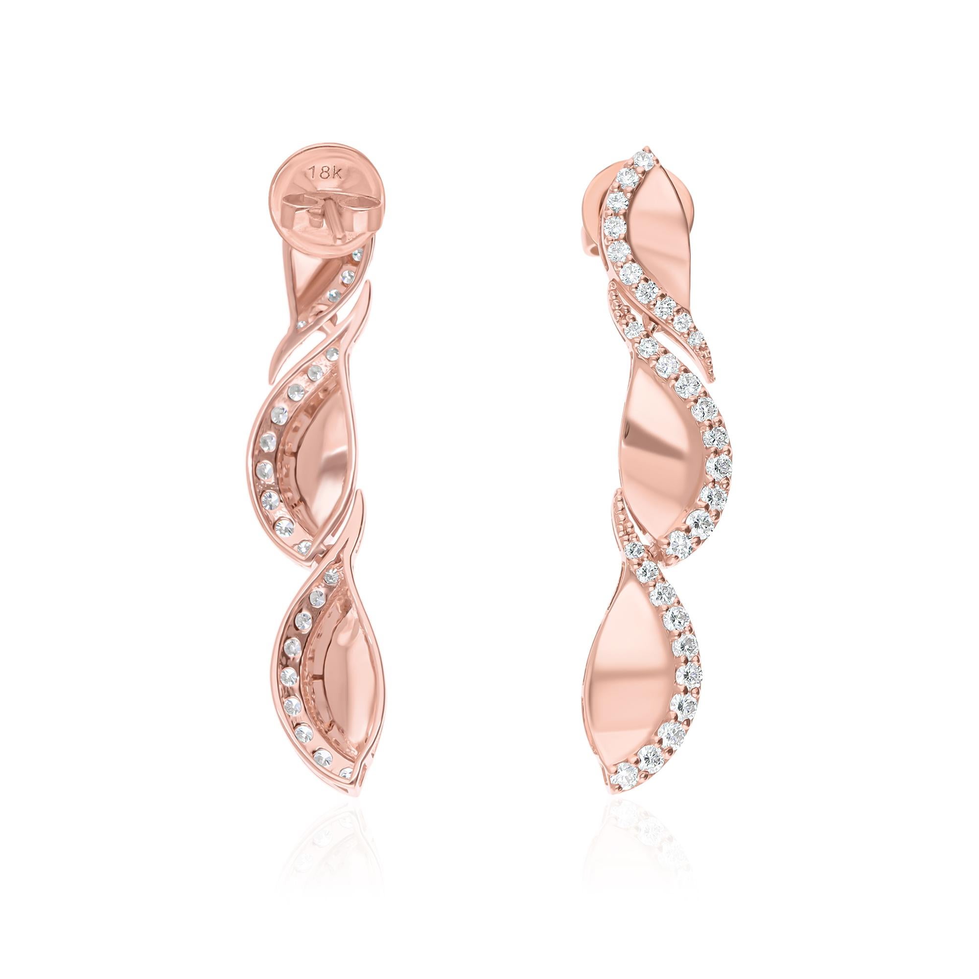 Diese exquisiten Ohrringe sind aus 18-karätigem Gold gegossen und mit 0,98 Karat funkelnden Diamanten besetzt.

FOLLOW SPECTRUM JEWELS Storefront, um die neueste Collection'S und exklusive Stücke zu sehen. Spectrum Jewels ist stolz darauf, ein Top