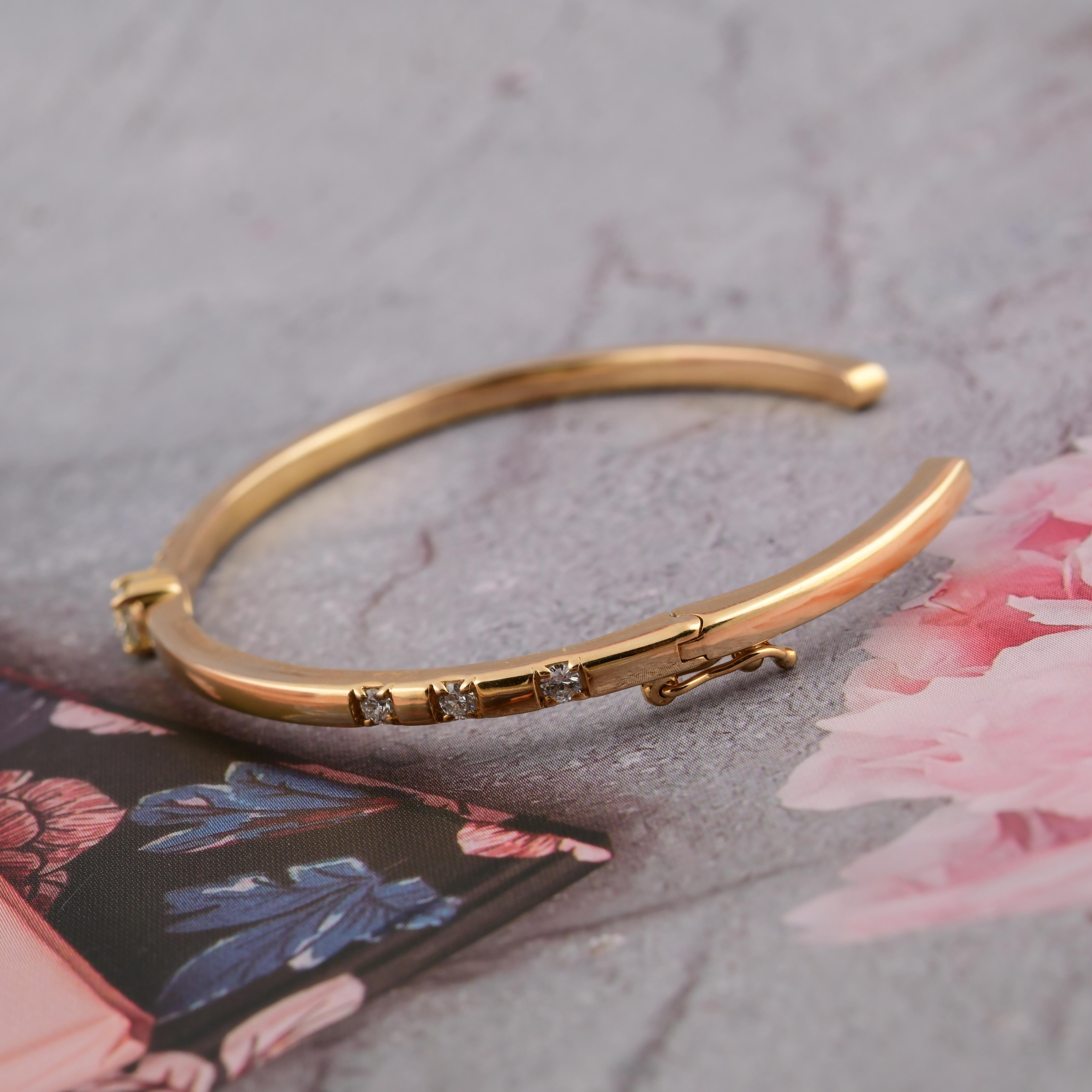 Taille ronde Bracelet manchette en or jaune 14 carats avec diamants de 1,03 carat SI/H en vente
