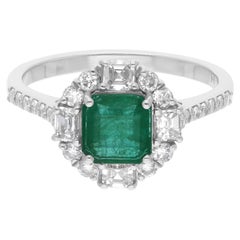 Bague en or blanc 14 carats avec émeraude de Zambie de 1,05 carat et diamants de 0,82 carat SI/H