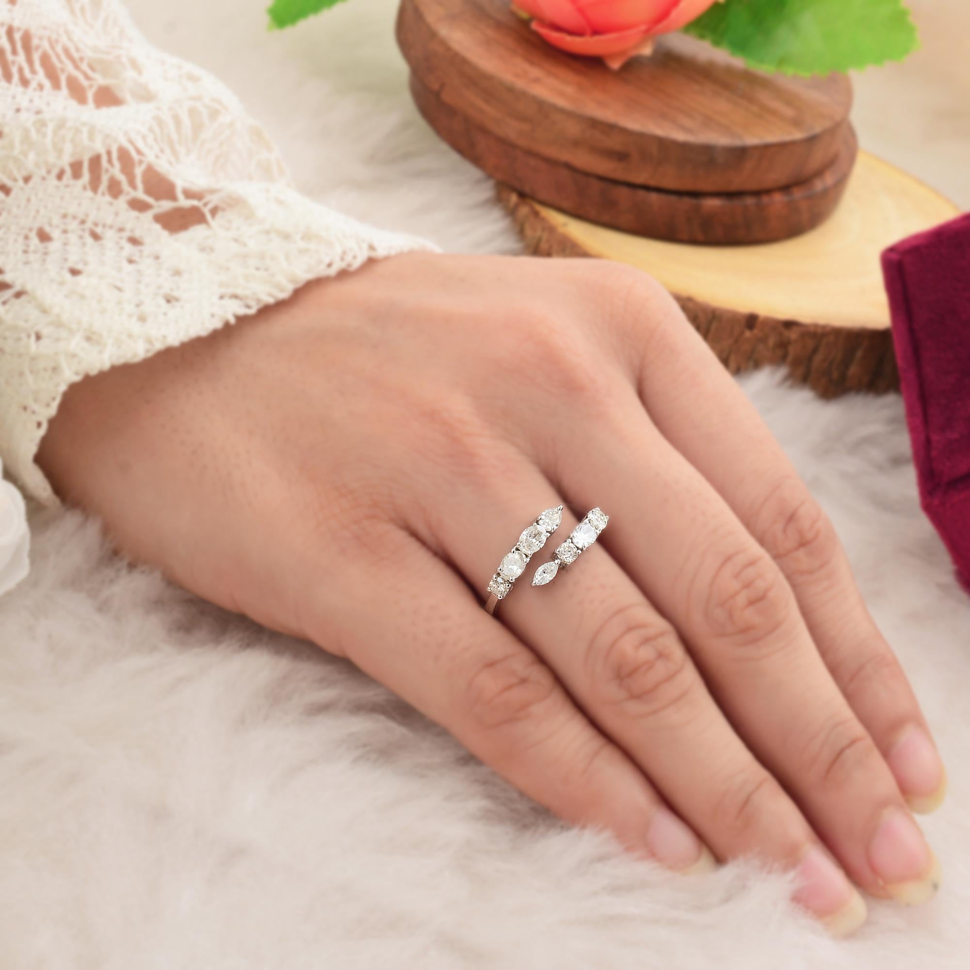 Real 1,10 Karat SI/HI Marquise Oval Runder Diamant Wickelring 10 Karat Weißgold (Moderne) im Angebot