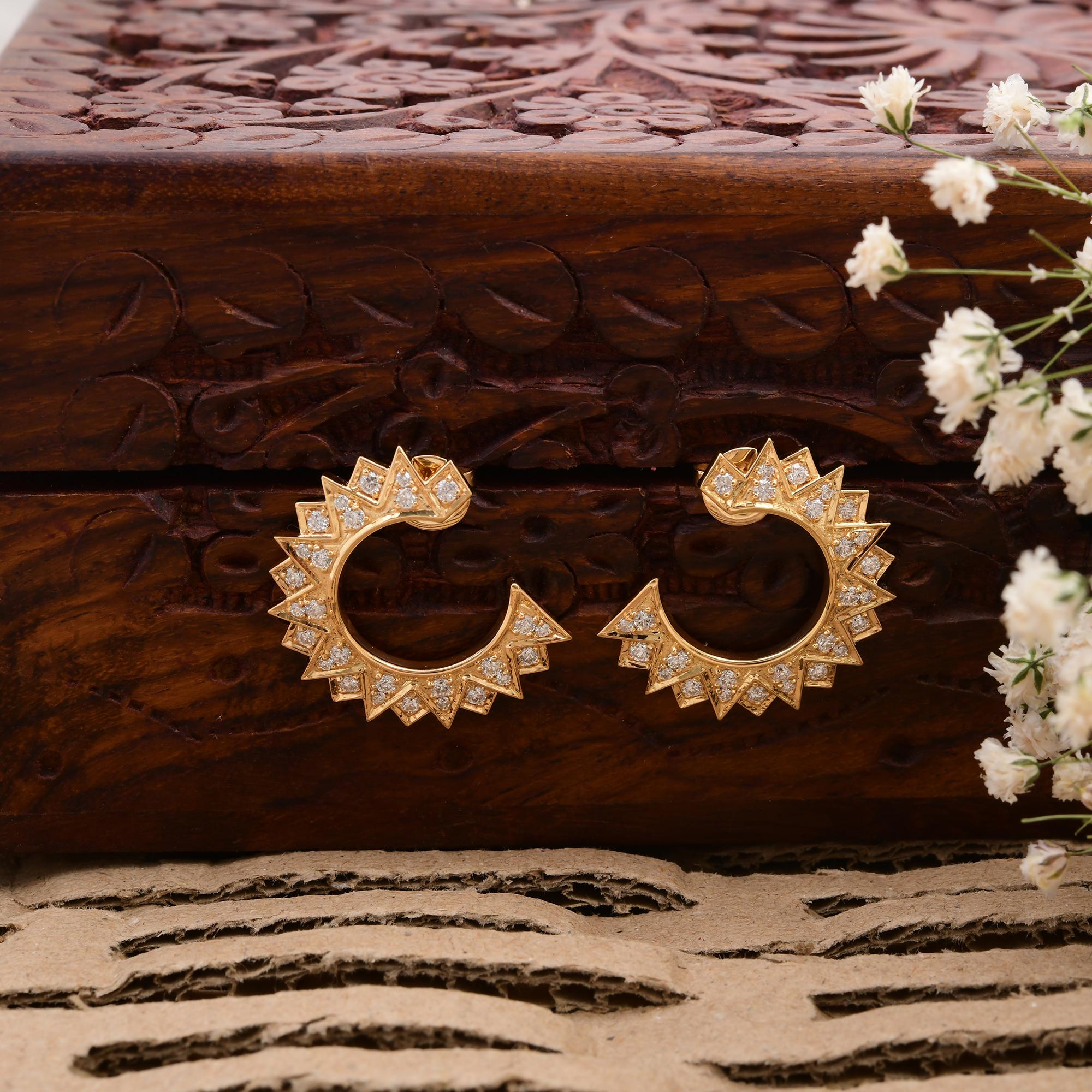 Boucles d'oreilles en or jaune 18 carats avec diamants ronds et brillants de 1,13 carat SI/H en vente 1