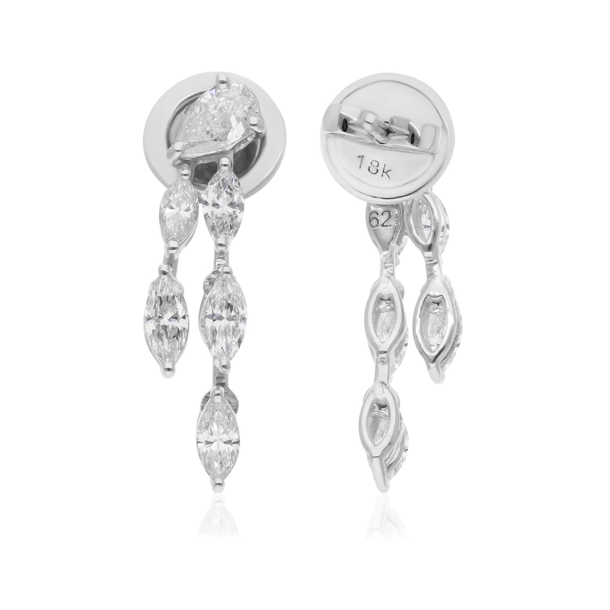 Coulées dans de l'or 18 carats, ces boucles d'oreilles exquises sont serties de 1,15 carats de diamants étincelants.

Suivez la vitrine de Spectrum Jewels pour découvrir la dernière collection et les pièces exclusives. Spectrum Jewels est fièrement