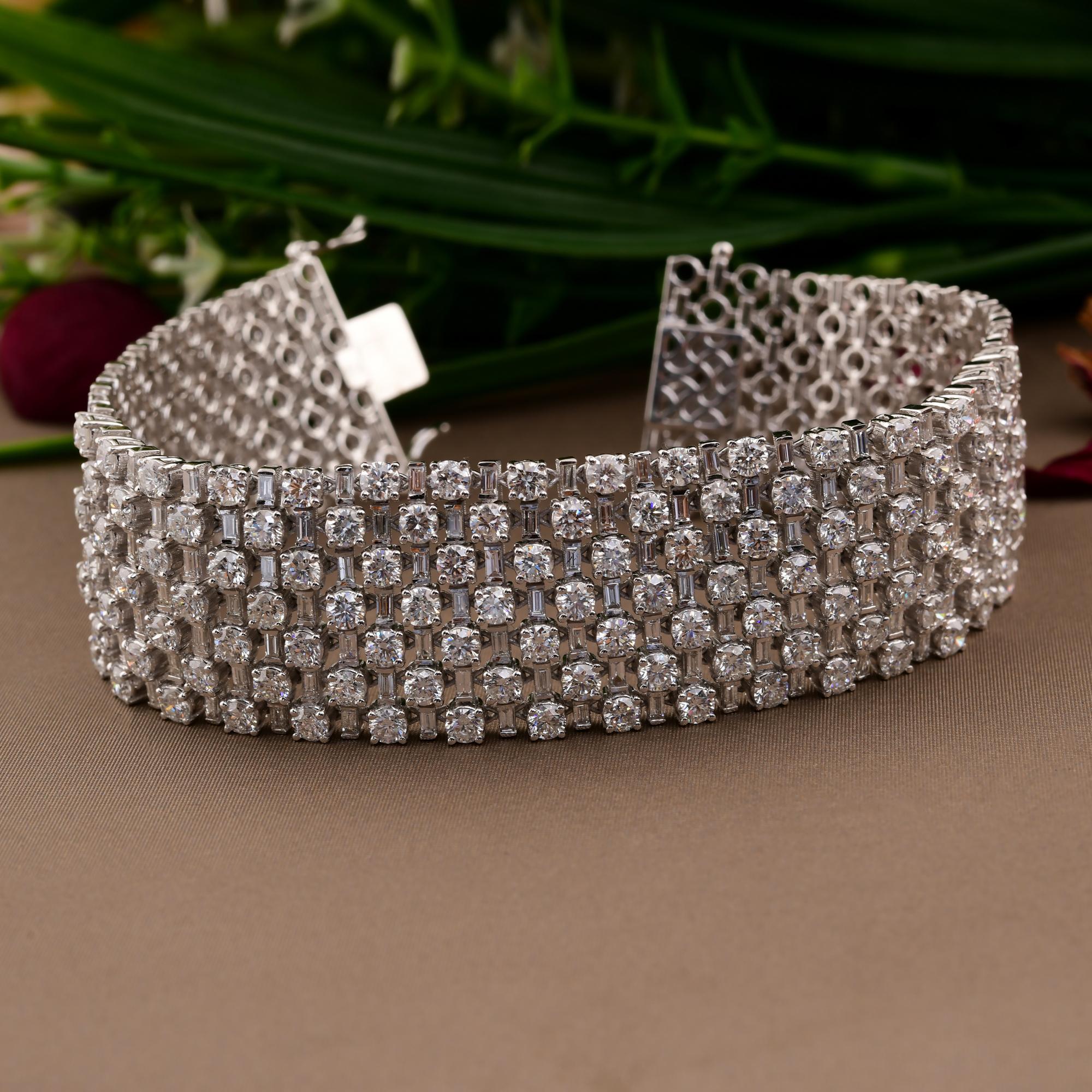 Round Cut Real 12.05 Carat SI/H Round Brilliant Cut Diamond Bracelet 18 Karat White Gold For Sale