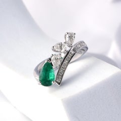 18K White Gold 1.22-Carat Zambian Emerald and Diamond Open Band