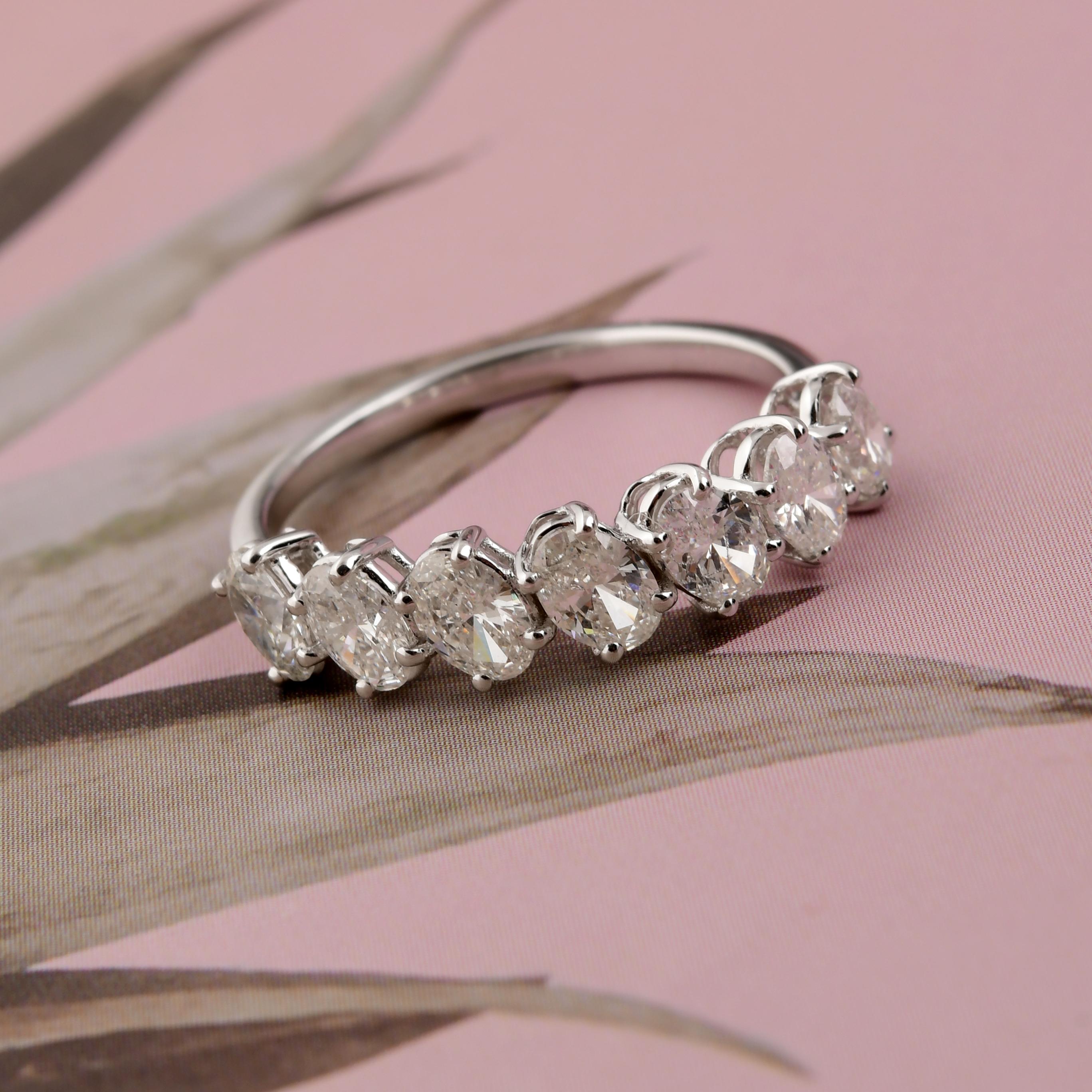 Real 1,32 Karat SI Reinheit HI Farbe Oval Form Diamantring 18 Karat Weißgold Damen im Angebot