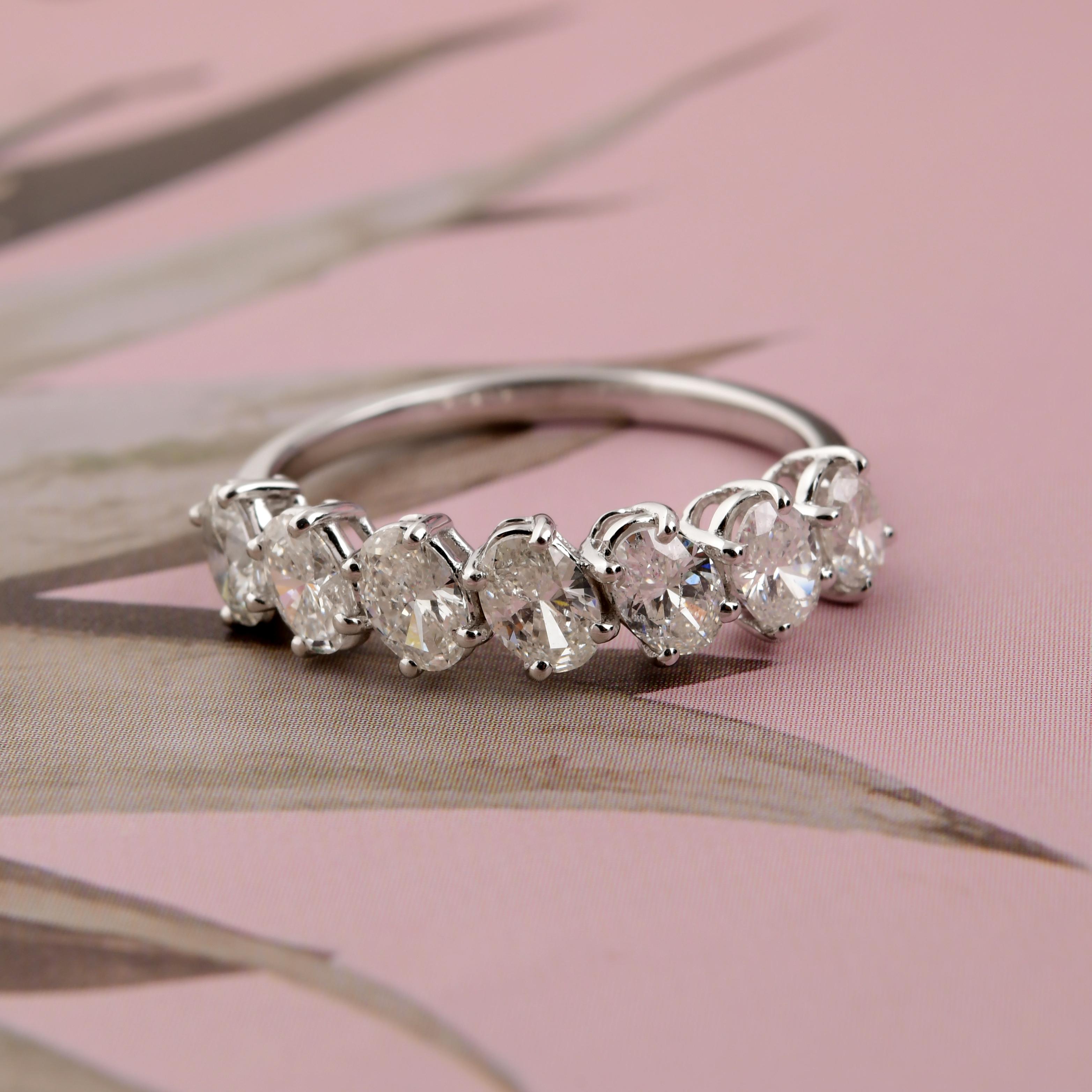 Real 1,32 Karat SI Reinheit HI Farbe Oval Form Diamantring 18 Karat Weißgold im Angebot 1