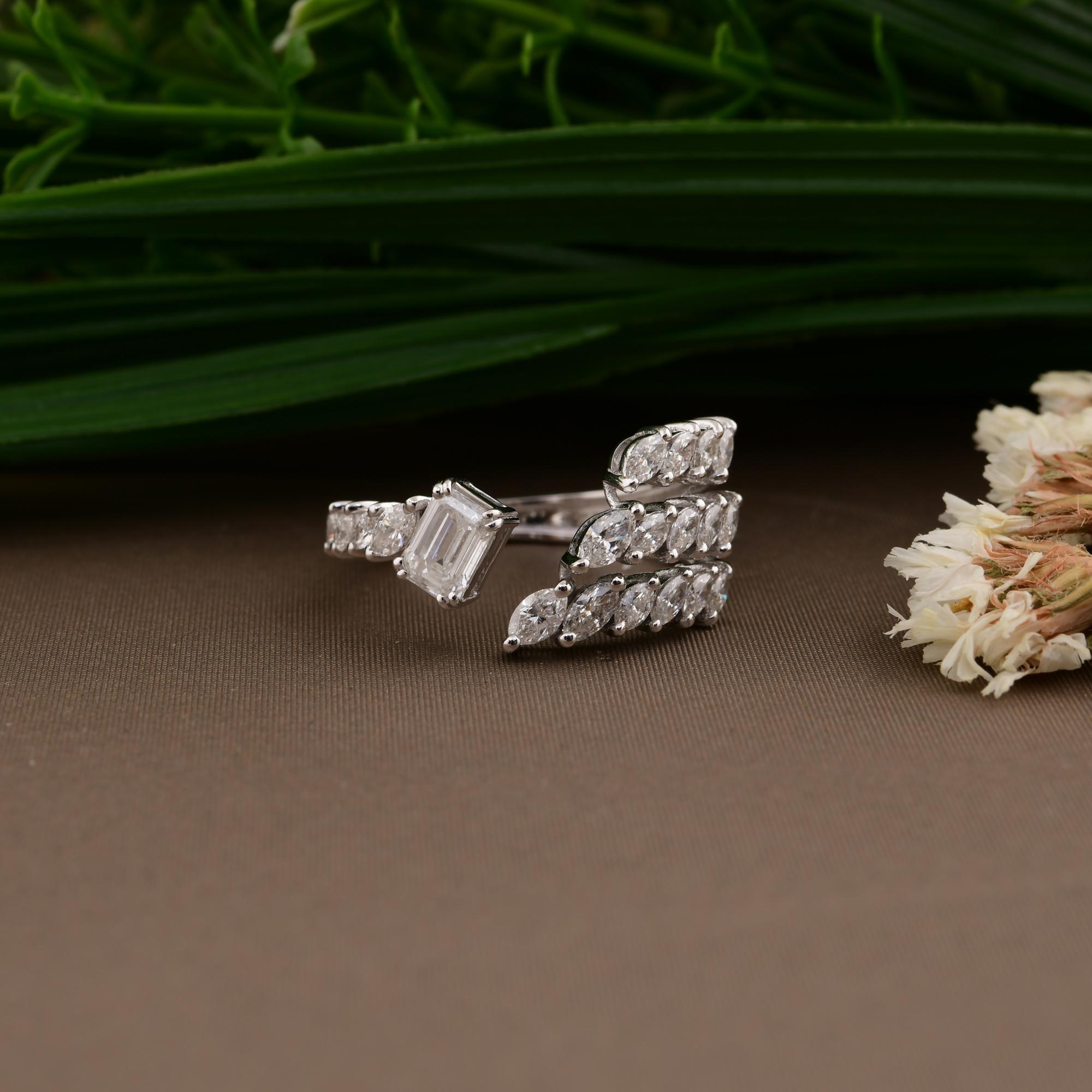 Real 1.38 Carat SI/H Marquise Emerald Cut Diamond Cuff Ring 18 Karat White Gold In New Condition For Sale In Diera, Dubai