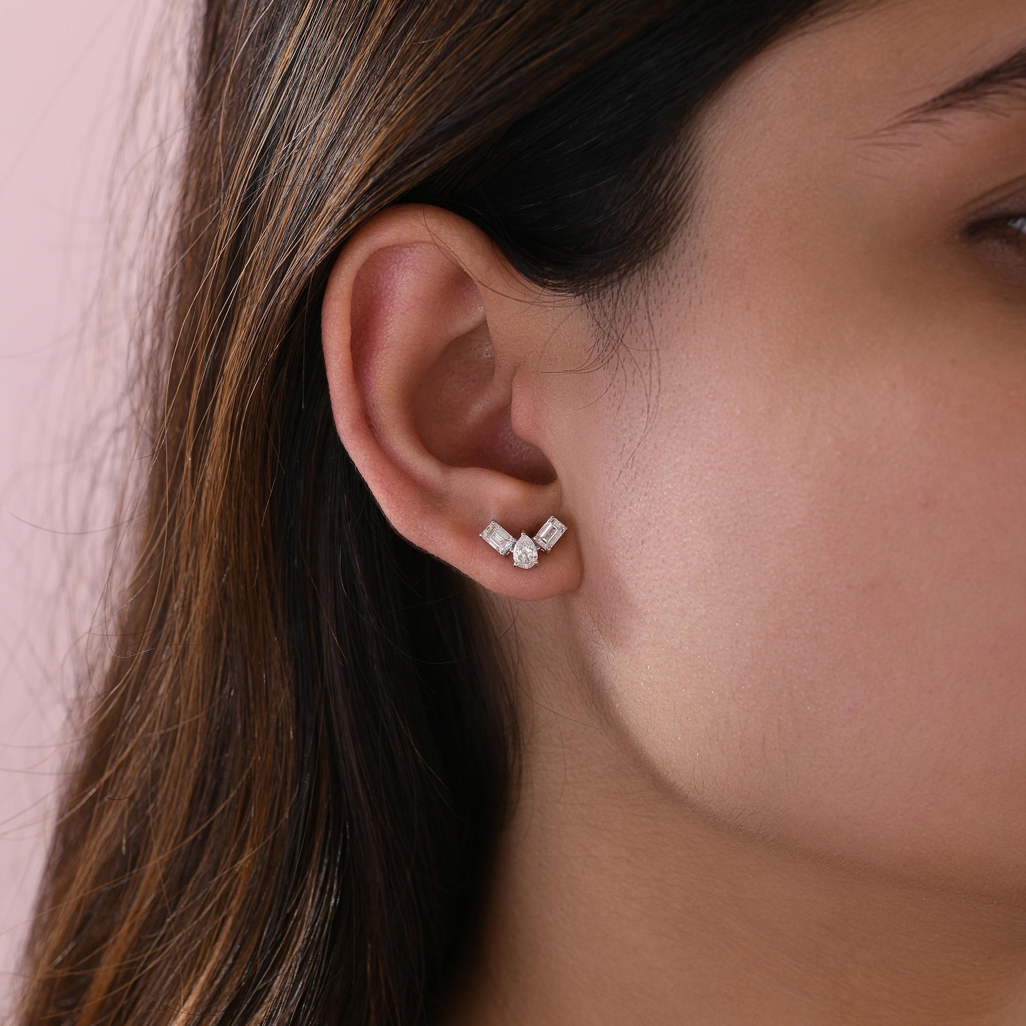 Echte 1,40 Karat SI/H Birne Smaragdschliff Diamant Ohrstecker 18 Karat Weißgold im Zustand „Neu“ im Angebot in Diera, AE