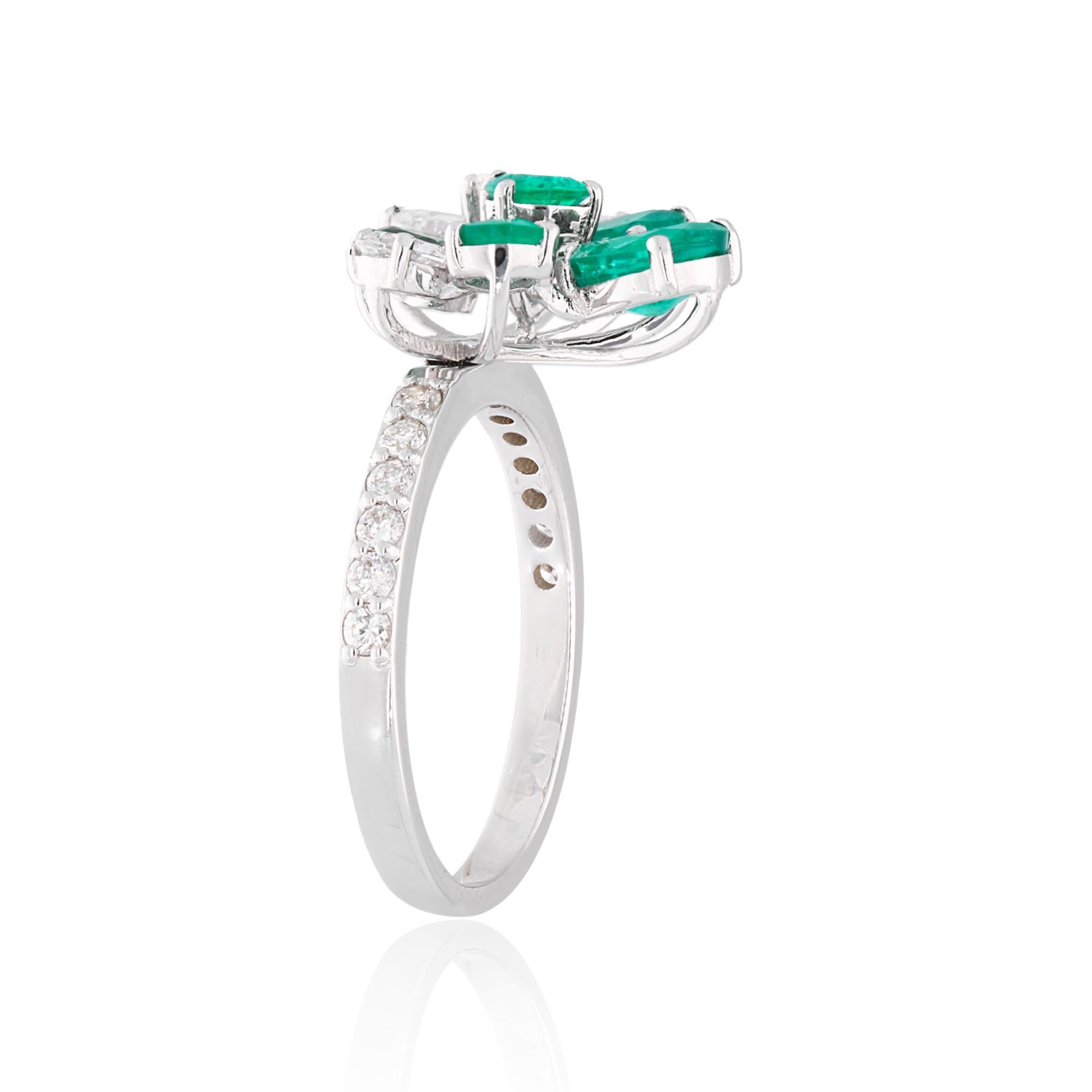 Real 1.50 Carat Pear Natural Emerald Ring 0.95 Carat Pear Diamond 18k White Gold Moderno en venta