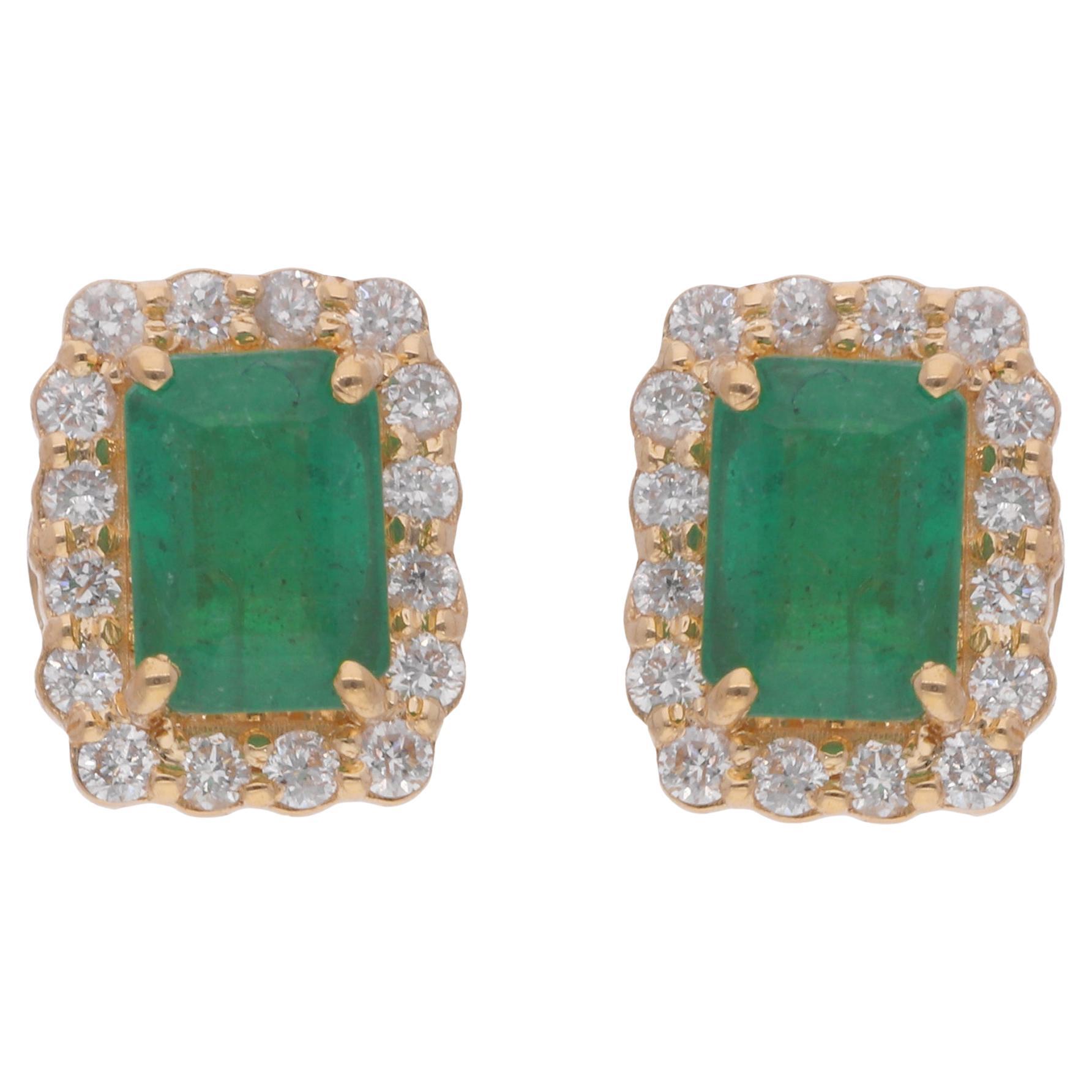 1.51 Tcw Zambian Emerald Diamond Stud Earrings 14K Gold Tutte le tariffe pagate in vendita