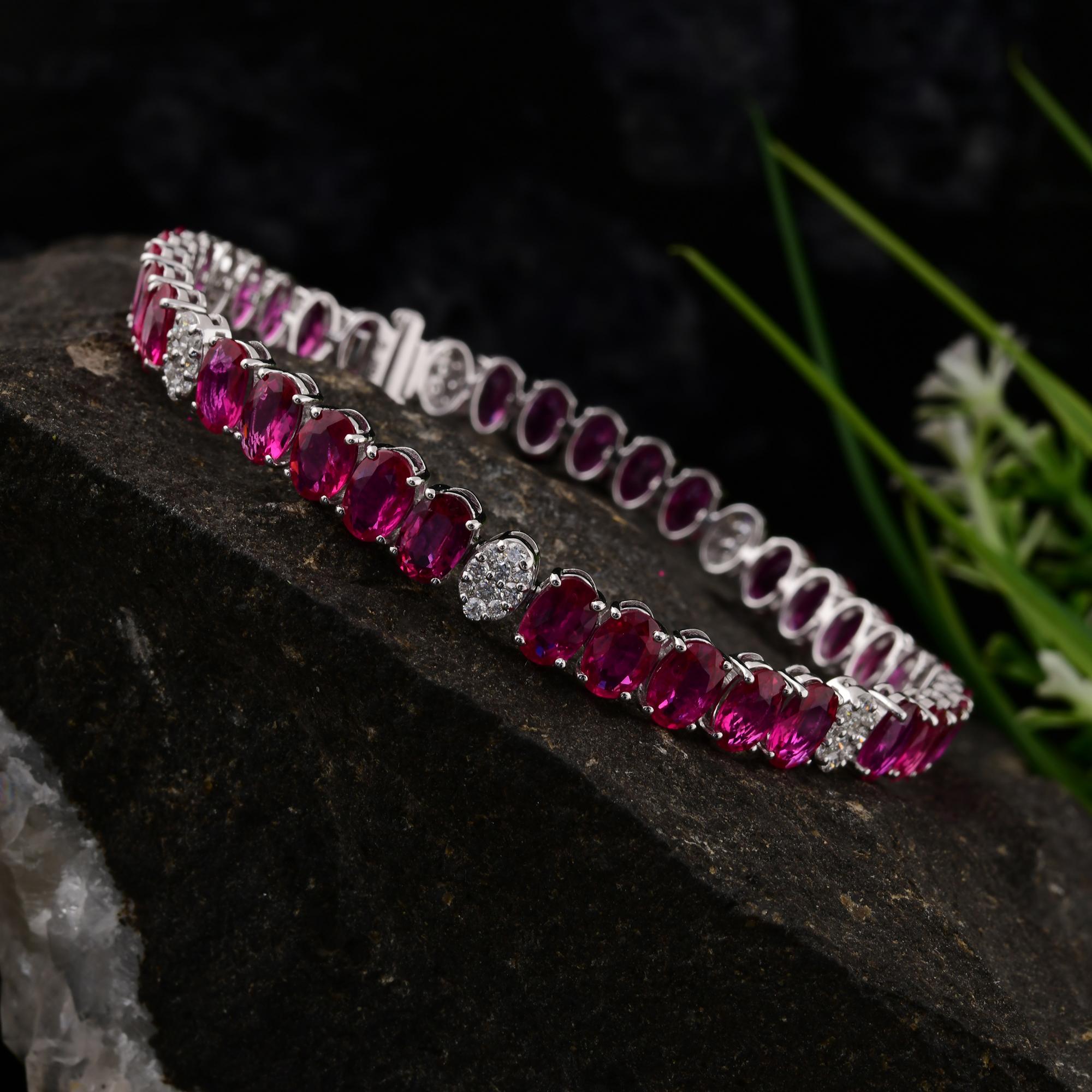Echtes 15,50 Karat Rubin-Edelstein-Armband 0,85 Karat SI/H Diamant 18 Karat Weißgold (Ovalschliff) im Angebot
