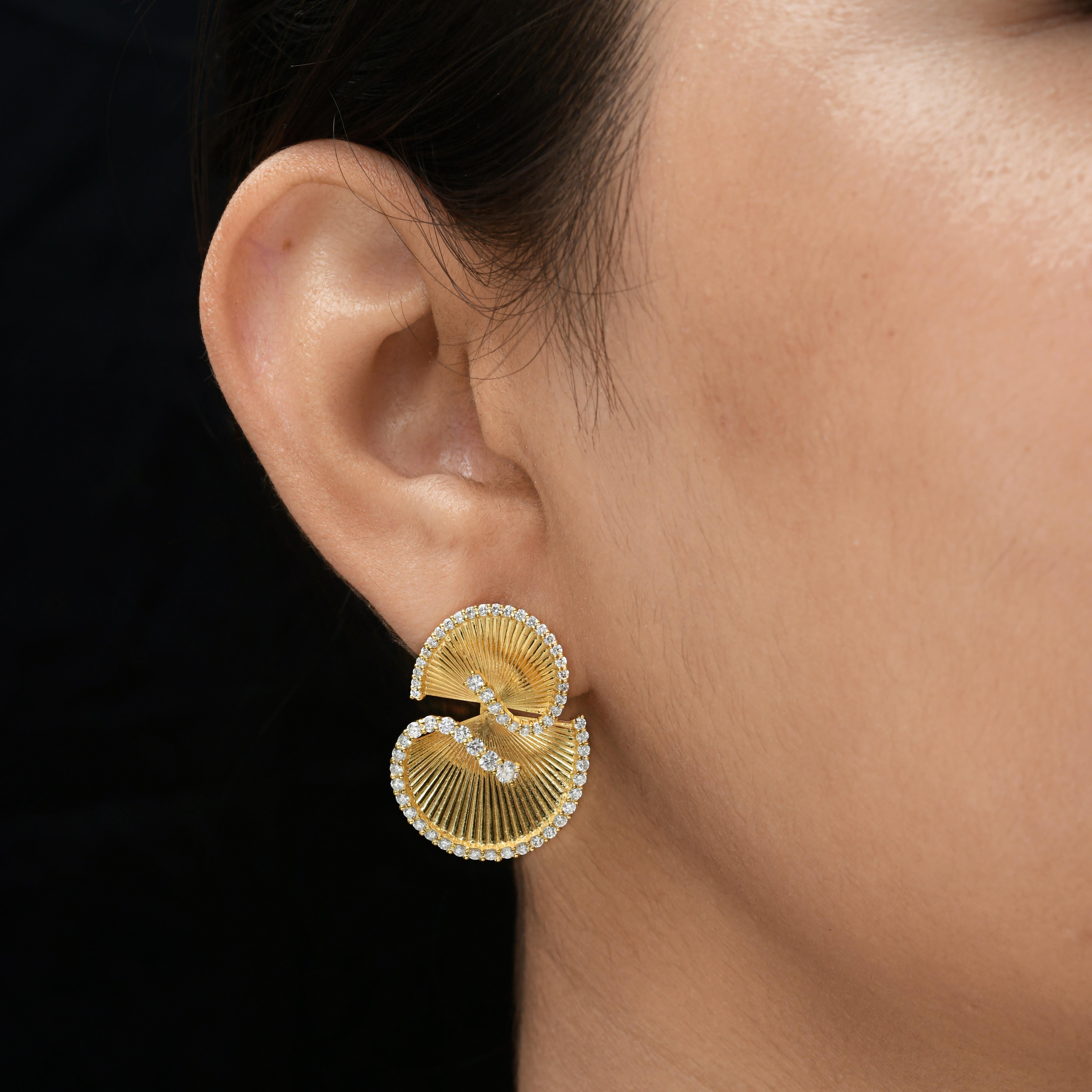 Real 1,61 Karat SI Reinheit HI Farbe Runde Diamant-Ohrringe 18 Karat Gelbgold Damen im Angebot