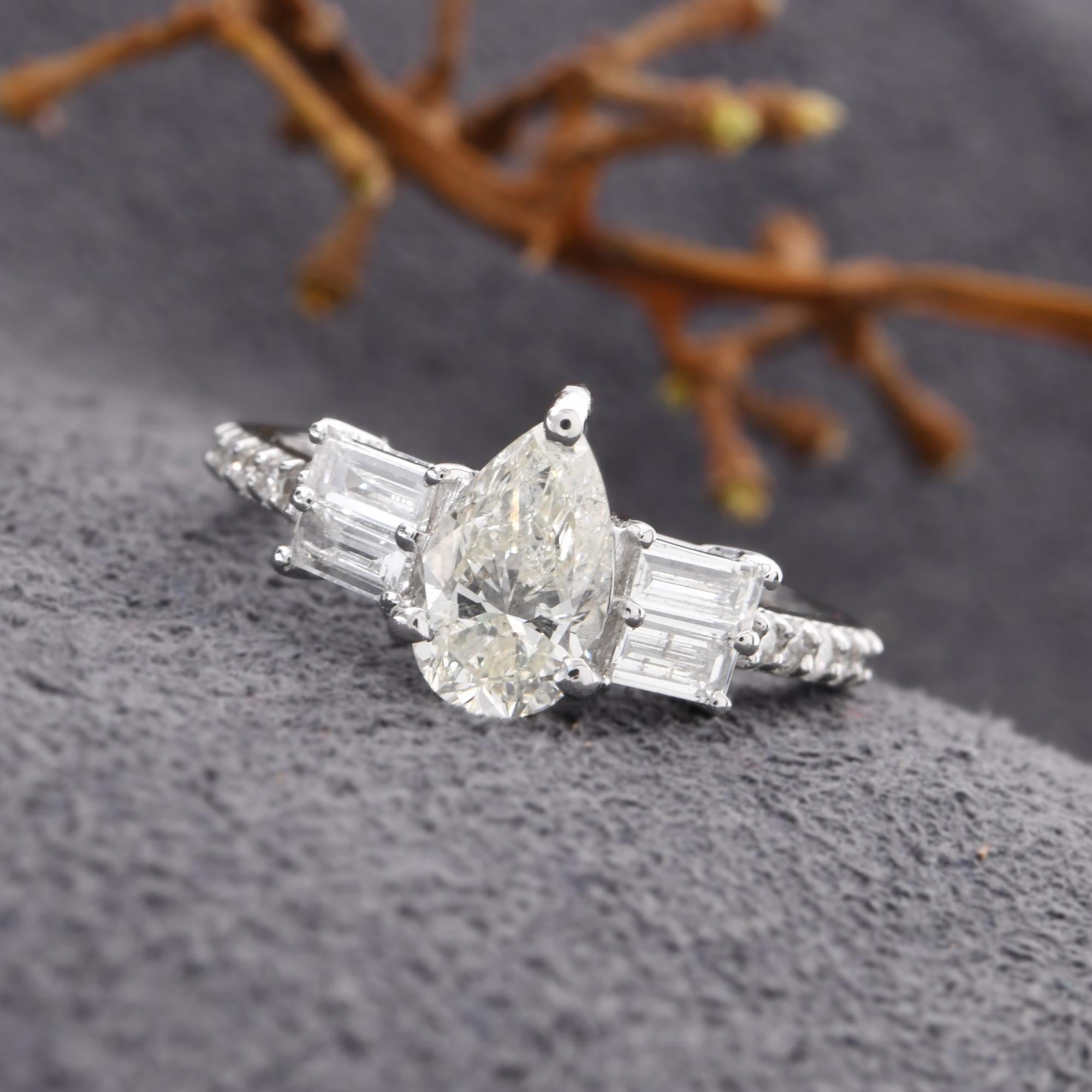 Anillo de diamantes baguette pera de 1,68 quilates reales Joyería de oro blanco de 18 quilates hecha a mano Moderno en venta