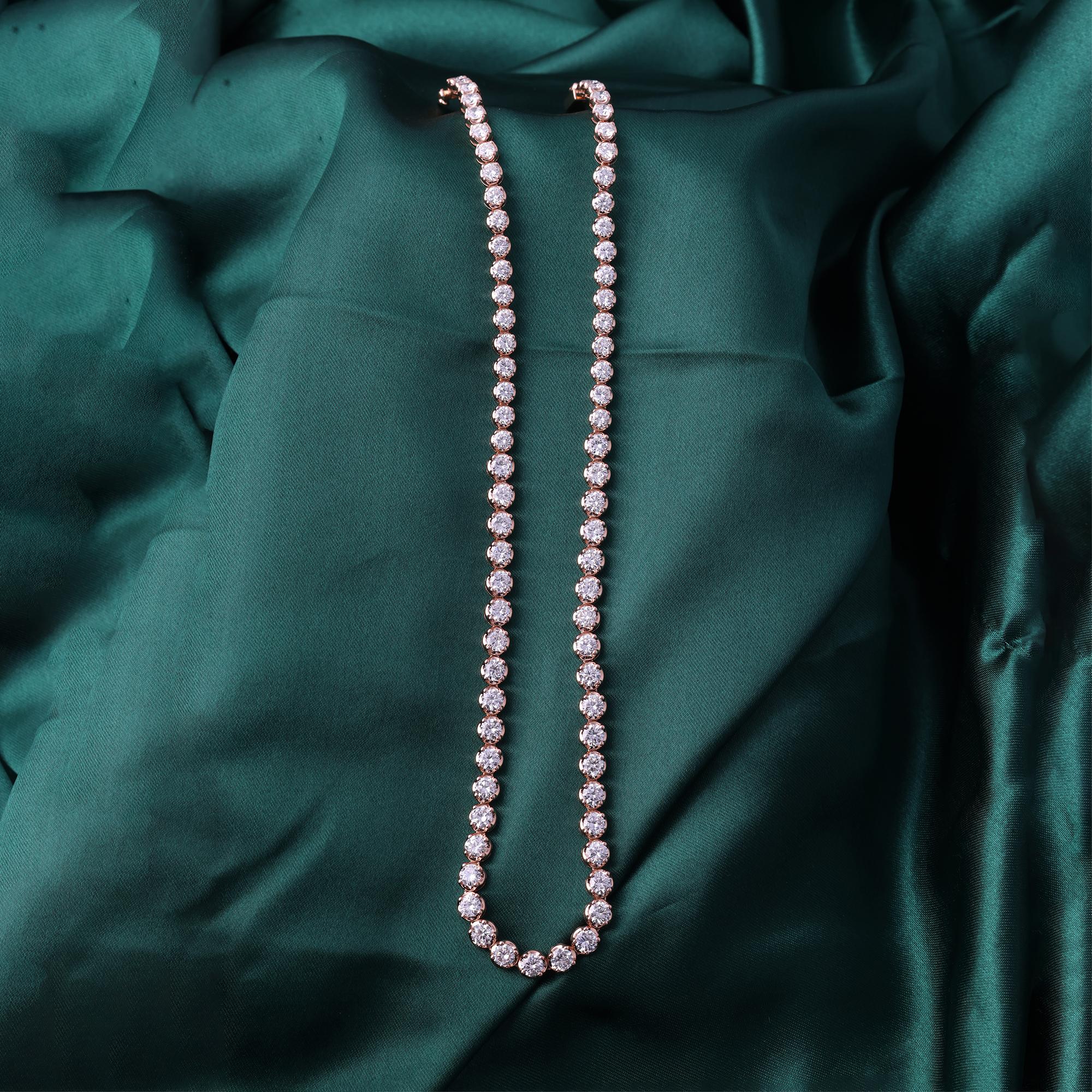 Collar de diamantes redondos de 16,92 quilates de oro rosa de 18 quilates con claridad SI y color HI en Nuevo estado para la venta en Diera, AE