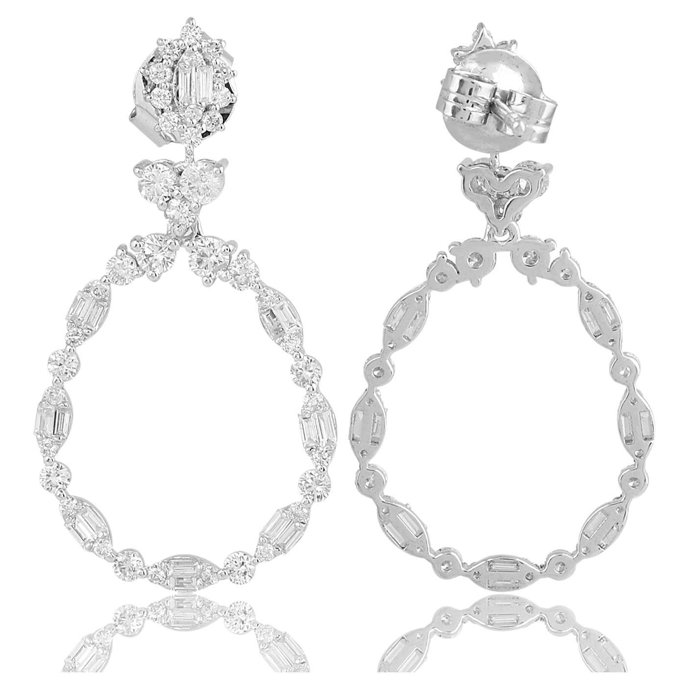Real 1.70 Carat SI/HI Baguette Round Diamond Dangle Earrings 18 Karat White Gold For Sale
