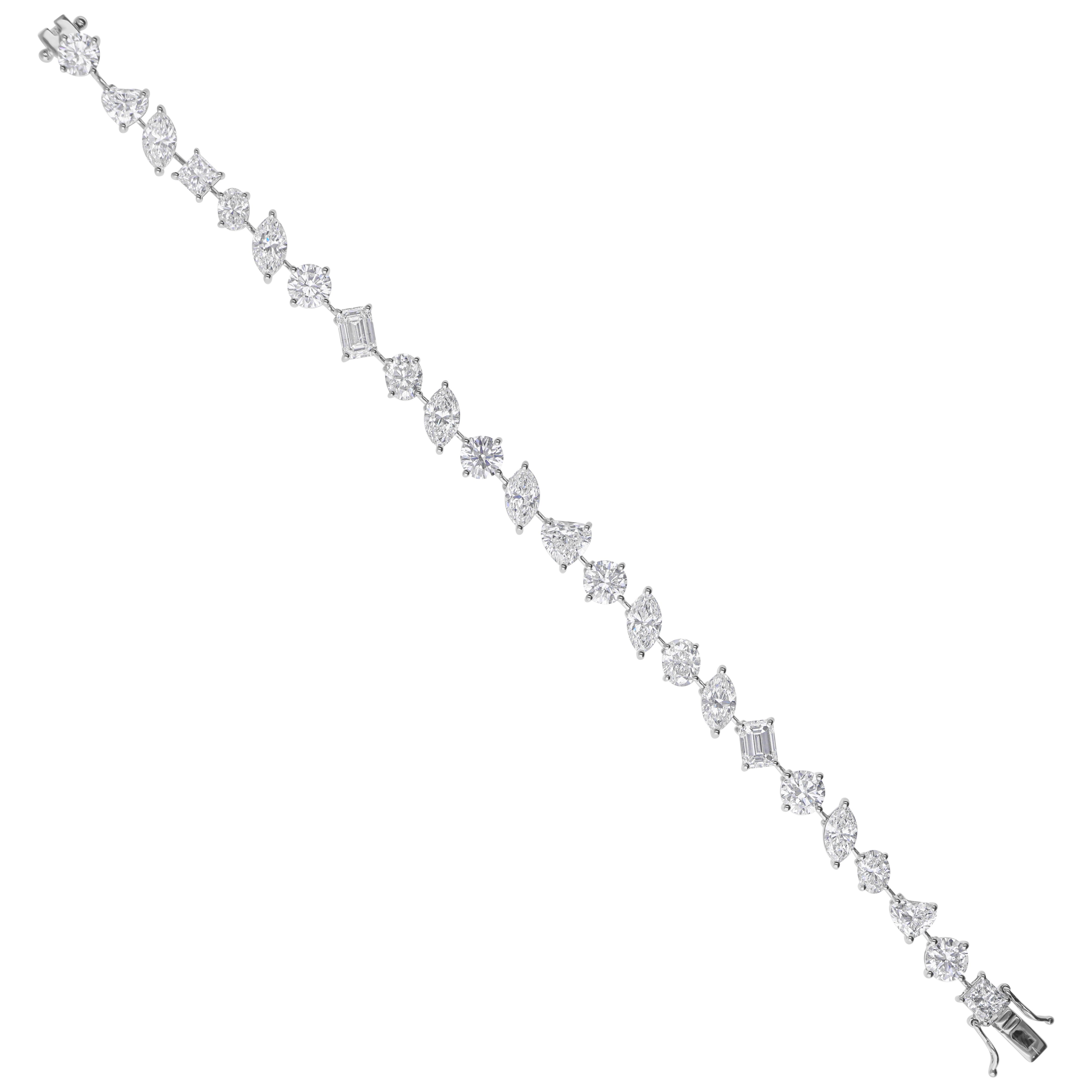 Real 17.28 Carat SI Clarity HI Color Multi Diamond Bracelet 18 Karat White Gold For Sale