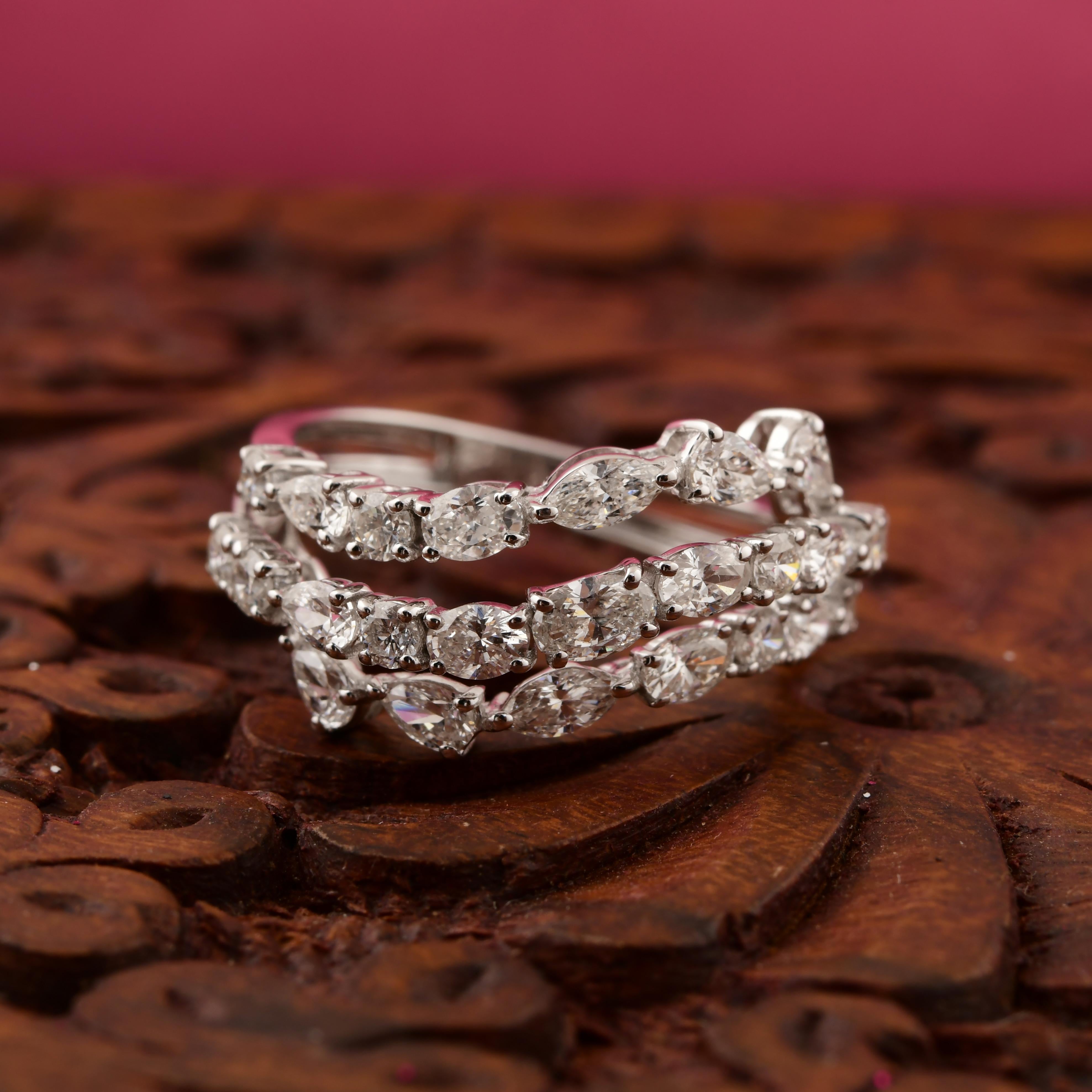 Real 1,73 Karat SI/H Multi Shape Diamant-Ring mit geschwungenem Design 14 Karat Weißgold (Ovalschliff) im Angebot