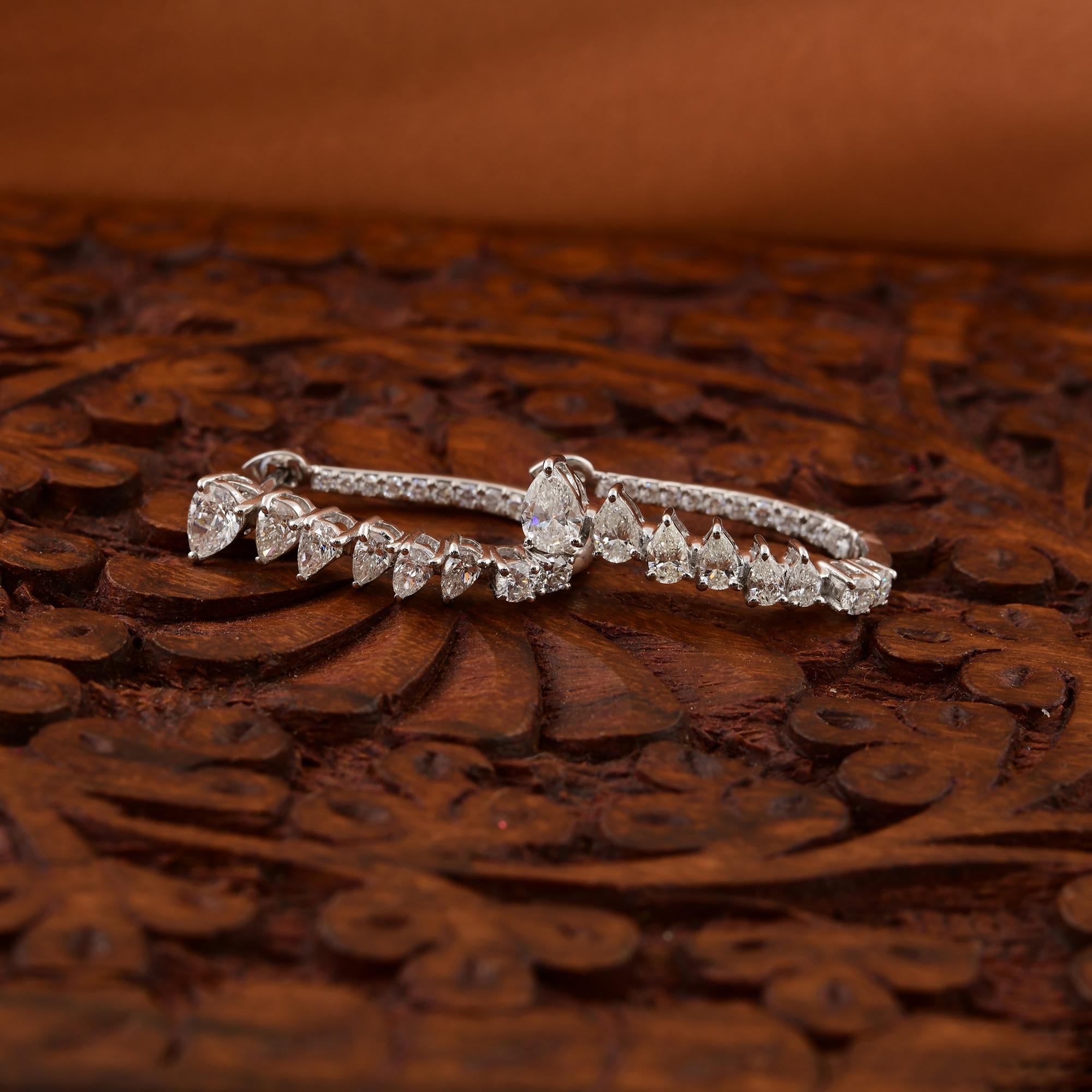 Real 1.9 Carat SI/H Pear Round Diamond Hoop Earrings 18 Karat White Gold Jewelry In New Condition For Sale In Diera, Dubai