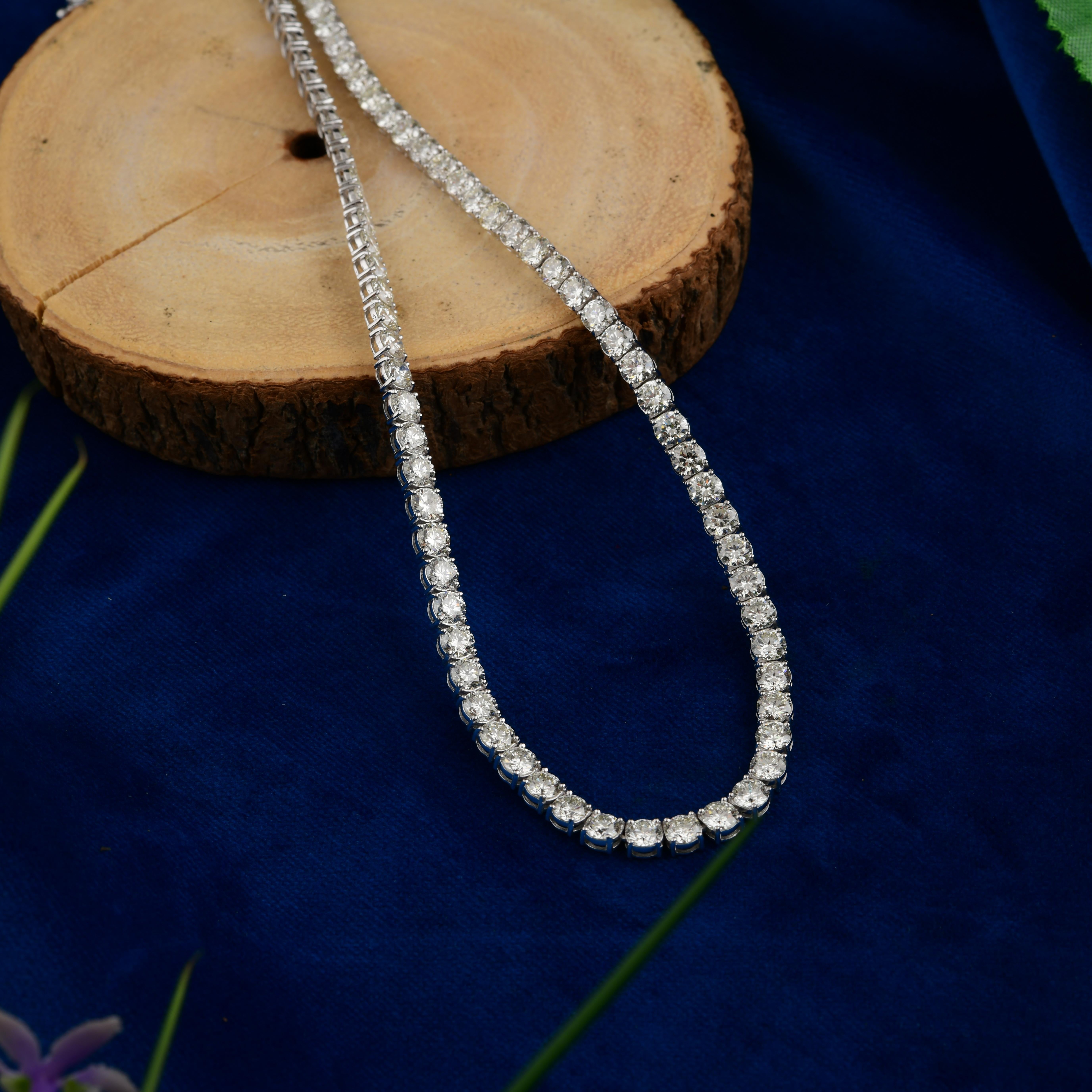 Round Cut Real 19.45 Carat SI Clarity HI Color Round Diamond Necklace 18 Karat White Gold For Sale