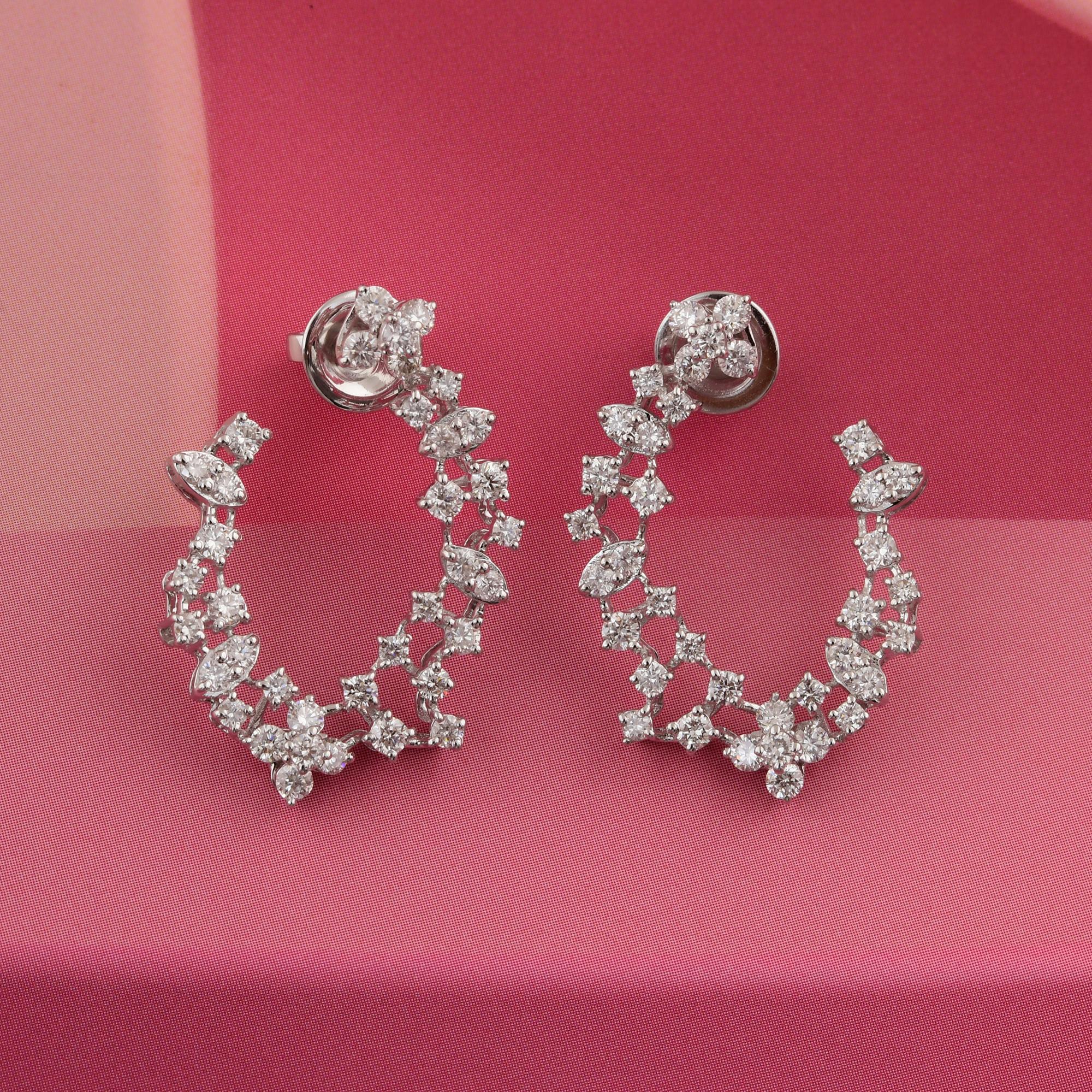 Real 2.00 Carat SI Clarity HI Color Diamond Dangle Earrings 18 Karat White Gold In New Condition For Sale In Diera, Dubai