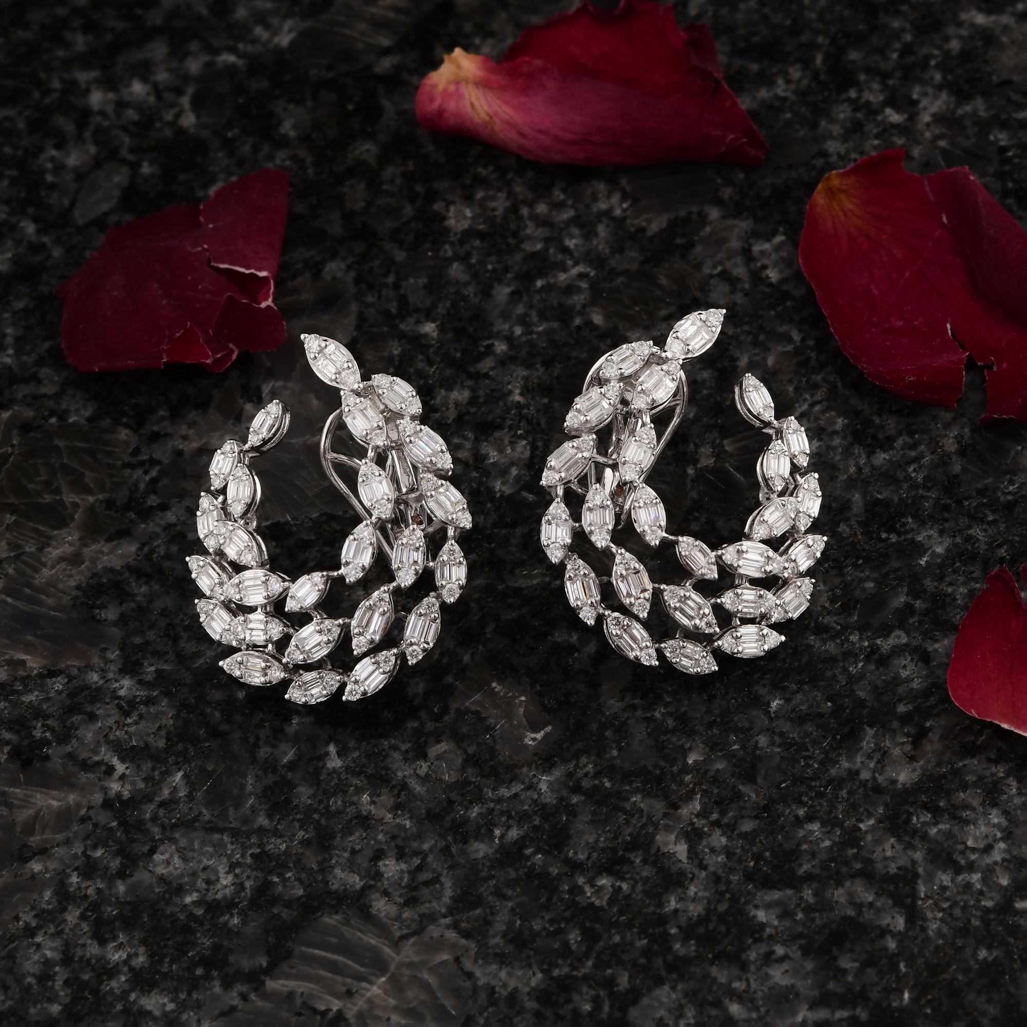 Real 2,10 Karat SI/H Baguette Runde Diamant-Ohrringe 14 Karat Weißgold Schmuckschmuck (Baguetteschliff) im Angebot
