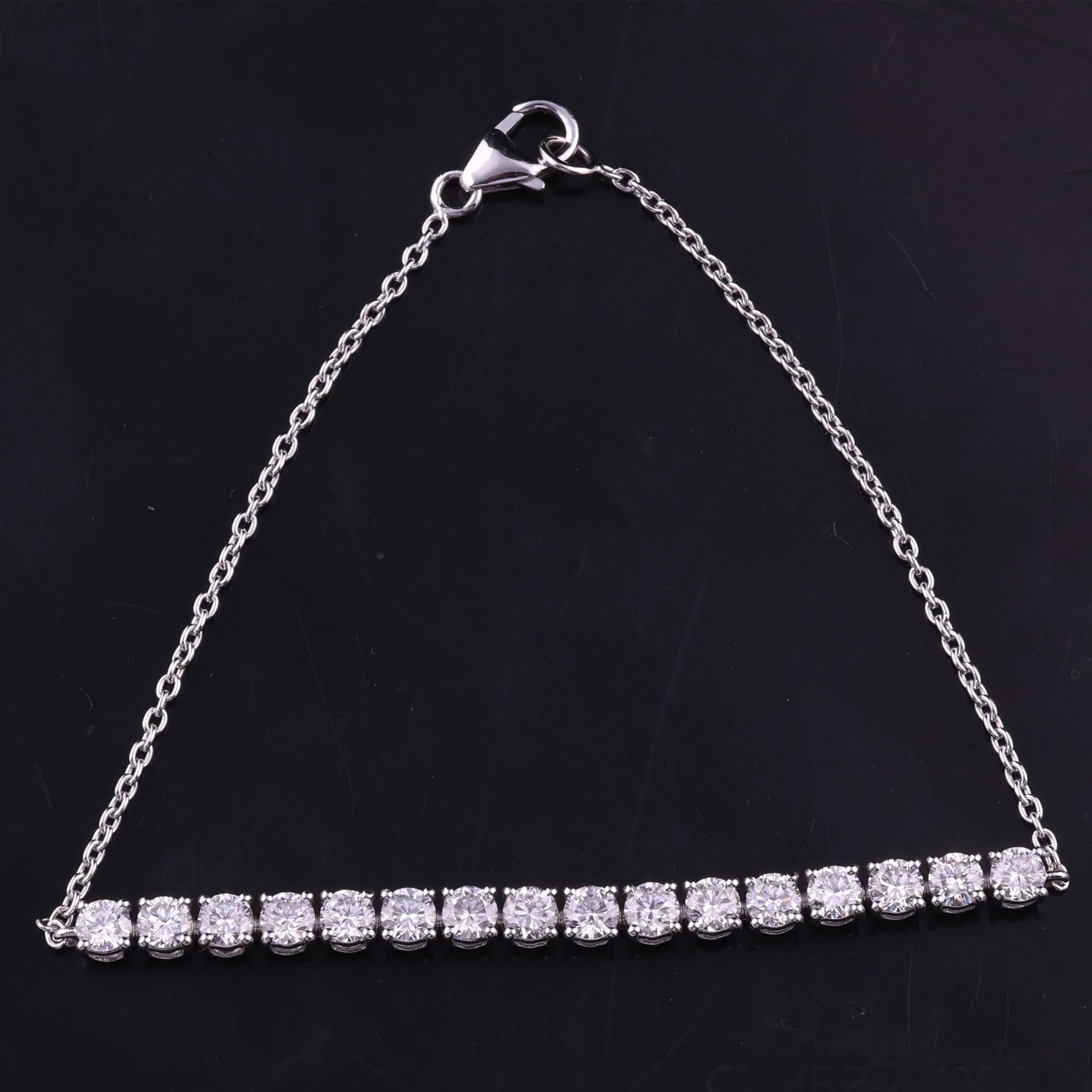 Real 2,18 quilates SI Claridad HI Color Pulsera de diamantes 9 quilates de oro blanco Joyería en Nuevo estado para la venta en Diera, Dubai