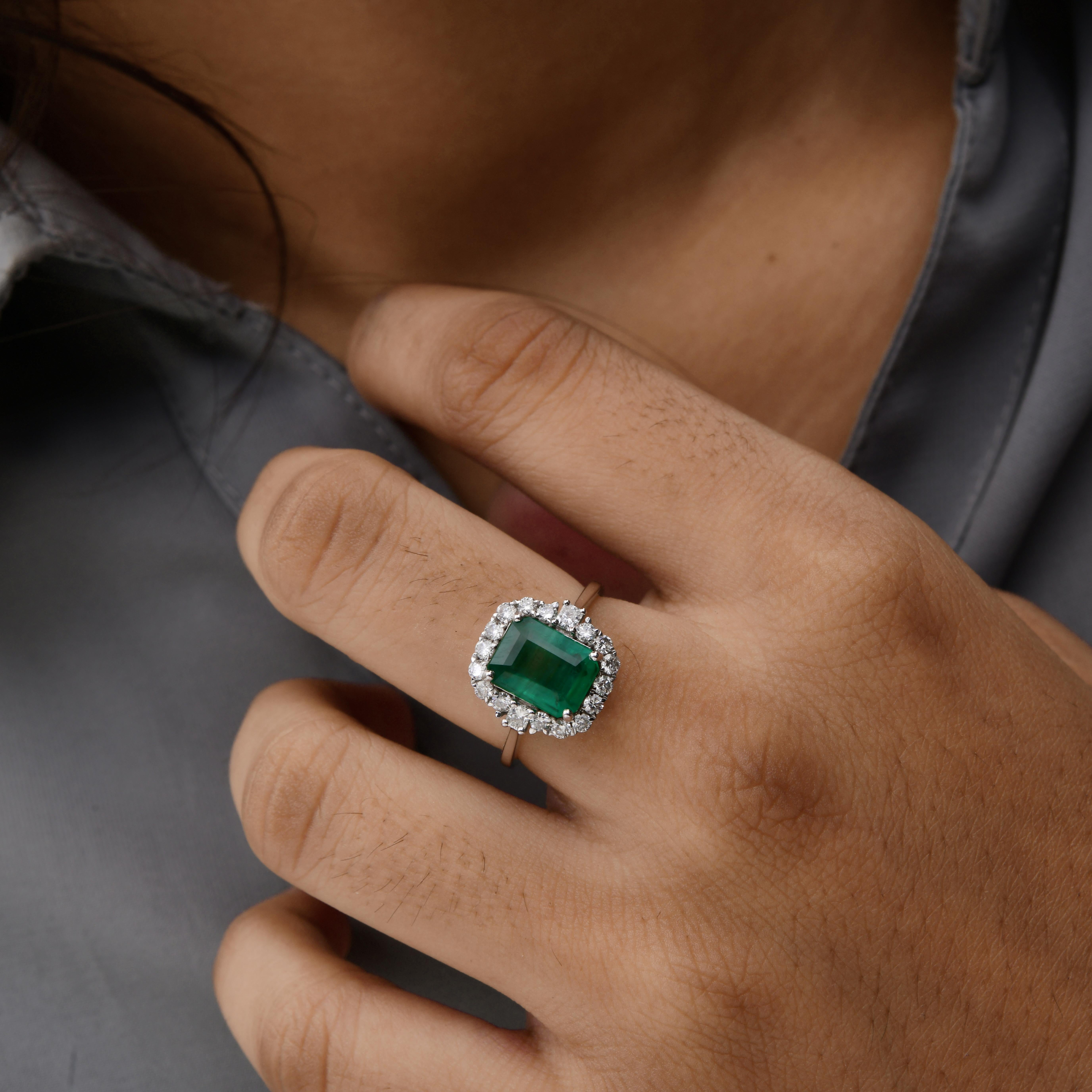Modern Real 2.22 Carat Zambian Emerald Ring 0.57 Carat SI/H Diamond 14 Karat White Gold For Sale