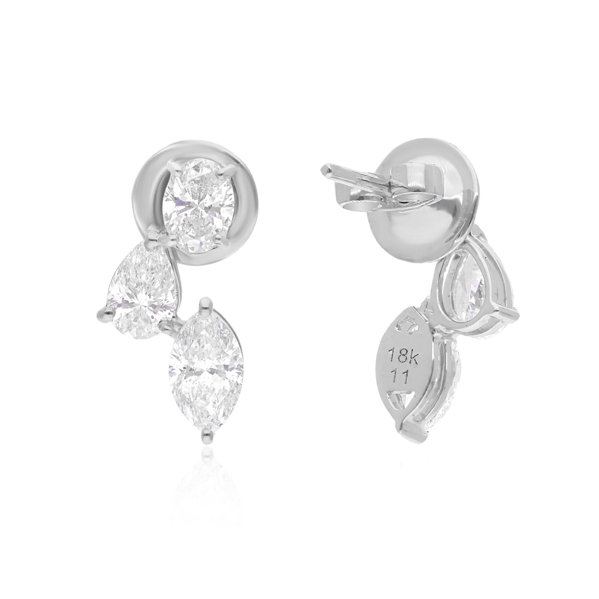 Diese exquisiten Ohrringe sind aus 18-karätigem Gold gegossen und mit funkelnden Diamanten von 2,27 Karat besetzt.

FOLLOW SPECTRUM JEWELS Storefront, um die neueste Collection'S und exklusive Stücke zu sehen. Spectrum Jewels ist stolz darauf, ein