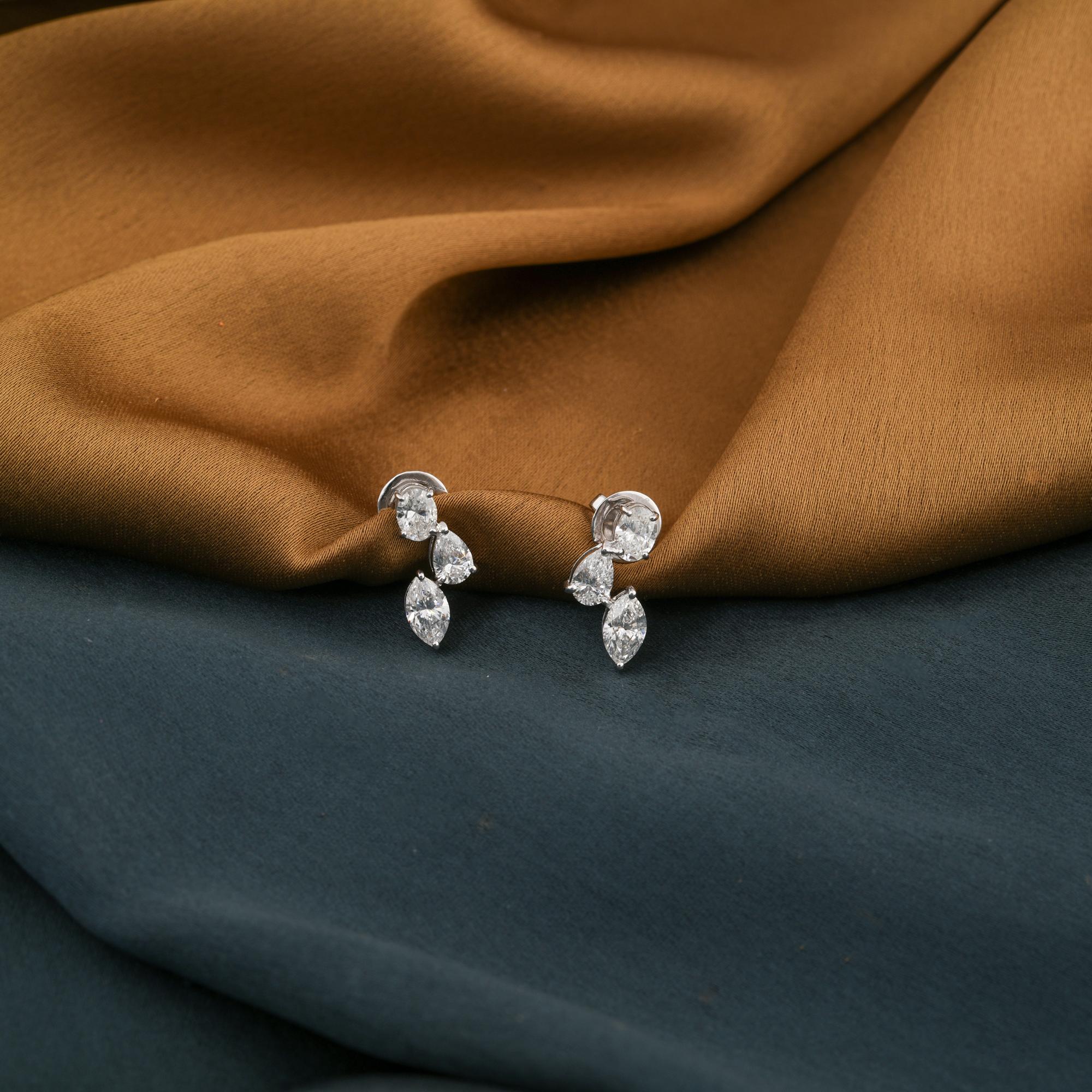 Real 2,27 Karat SI Reinheit HI Farbe Multi Diamant-Ohrringe 18 Karat Weißgold (Marquiseschliff) im Angebot