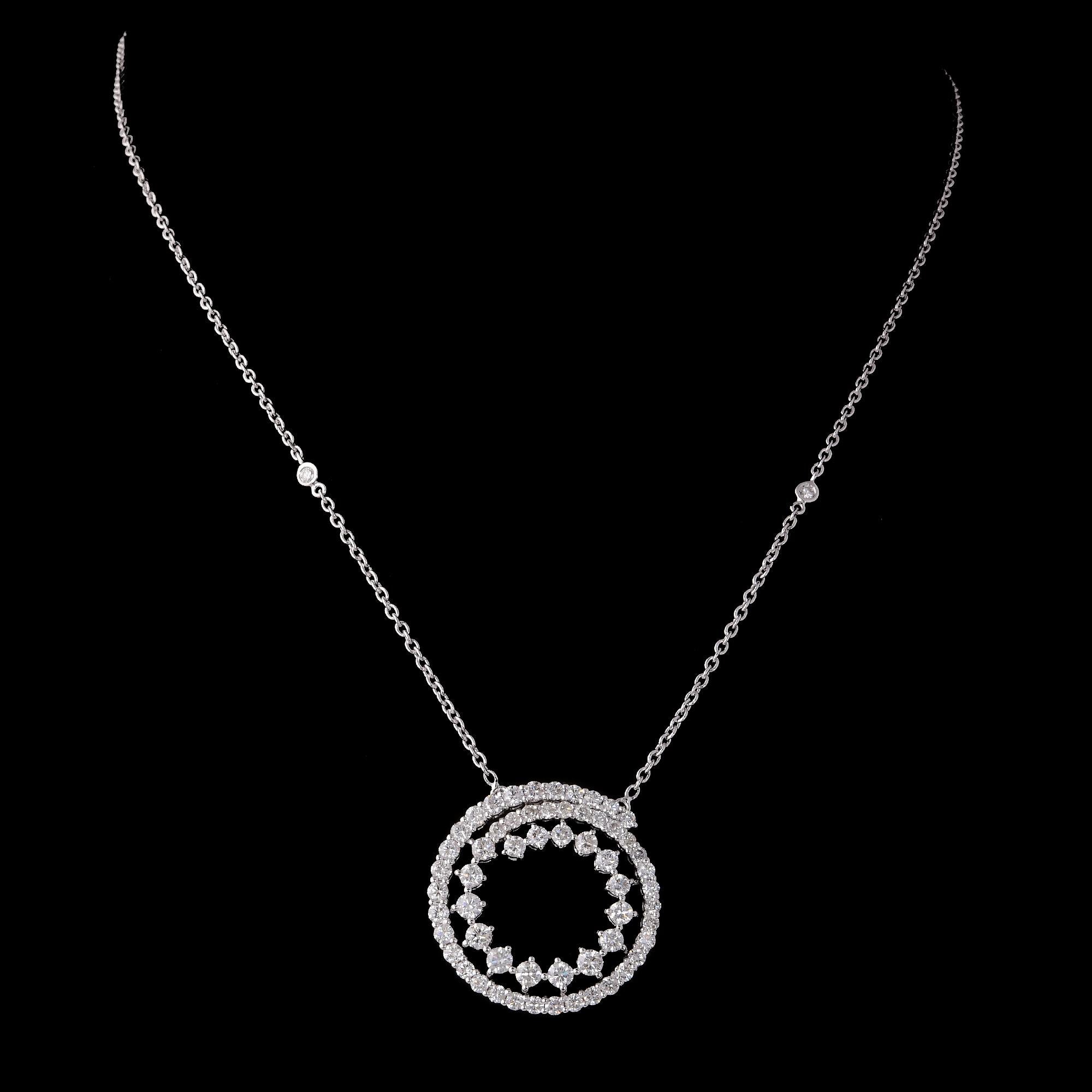 Collar de diamantes con amuleto real de 2,37 quilates, claridad SI y color HI, oro blanco de 18 quilates Corte redondo en venta