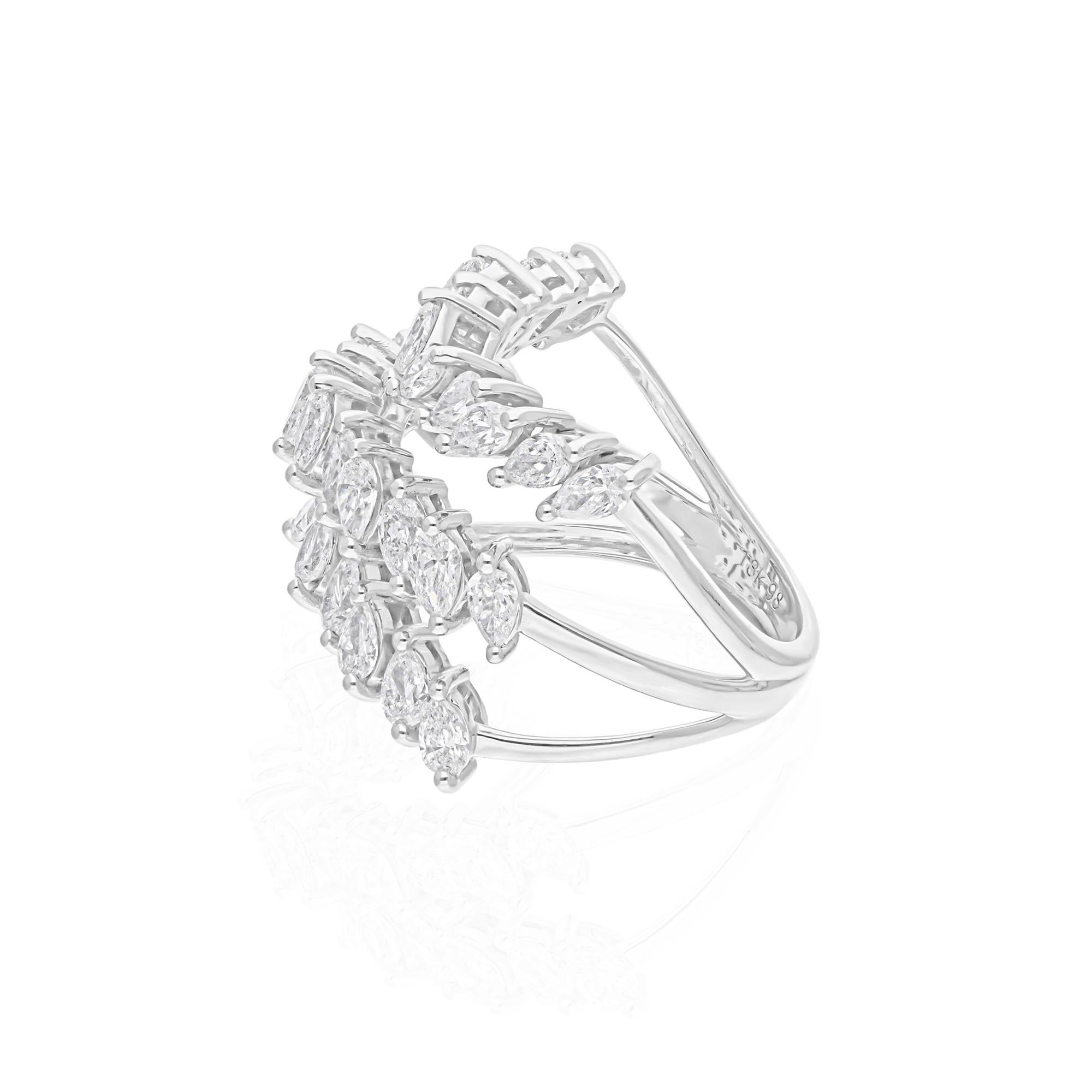 Fundidos en oro de 14 quilates, estos exquisitos pendientes están engastados con 2,38 quilates de brillantes diamantes.

SIGUE LA TIENDA DE SPECTRUM JEWELS para ver la última colección y piezas exclusivas. Spectrum Jewels se enorgullece de ser uno