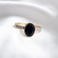 Real 2.42 Carat Blue Sapphire 0.21 Carat SI/H Diamond Ring 14 Karat Yellow Gold