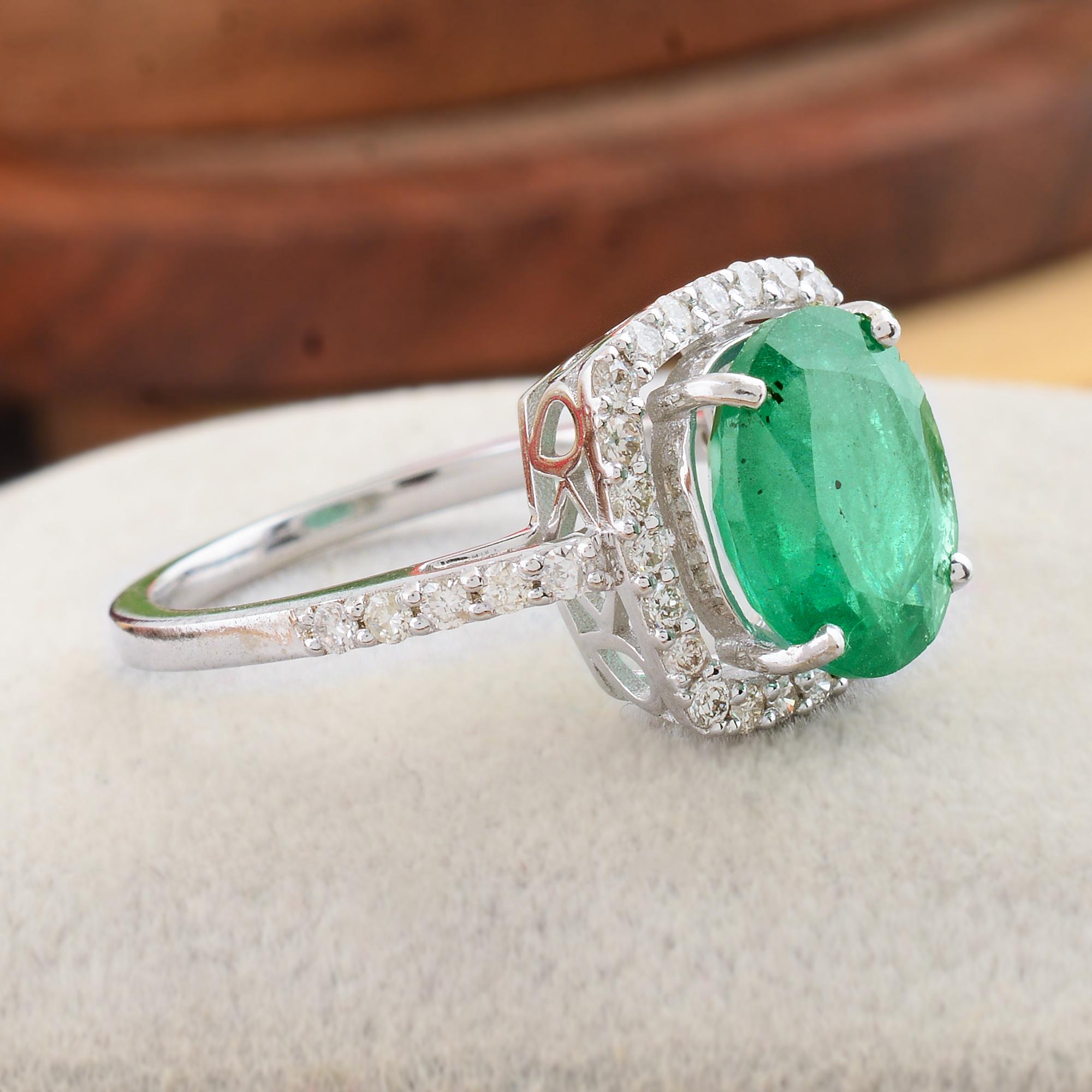 Oval Cut Real 2.86 Carat Zambian Emerald 0.40 Carat SI/H Diamond 10 Karat White Gold Ring For Sale