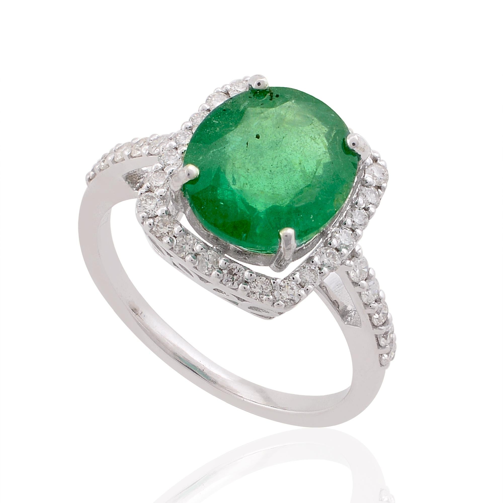 Real 2.86 Carat Zambian Emerald 0.40 Carat SI/H Diamond 10 Karat White Gold Ring In New Condition For Sale In Diera, Dubai
