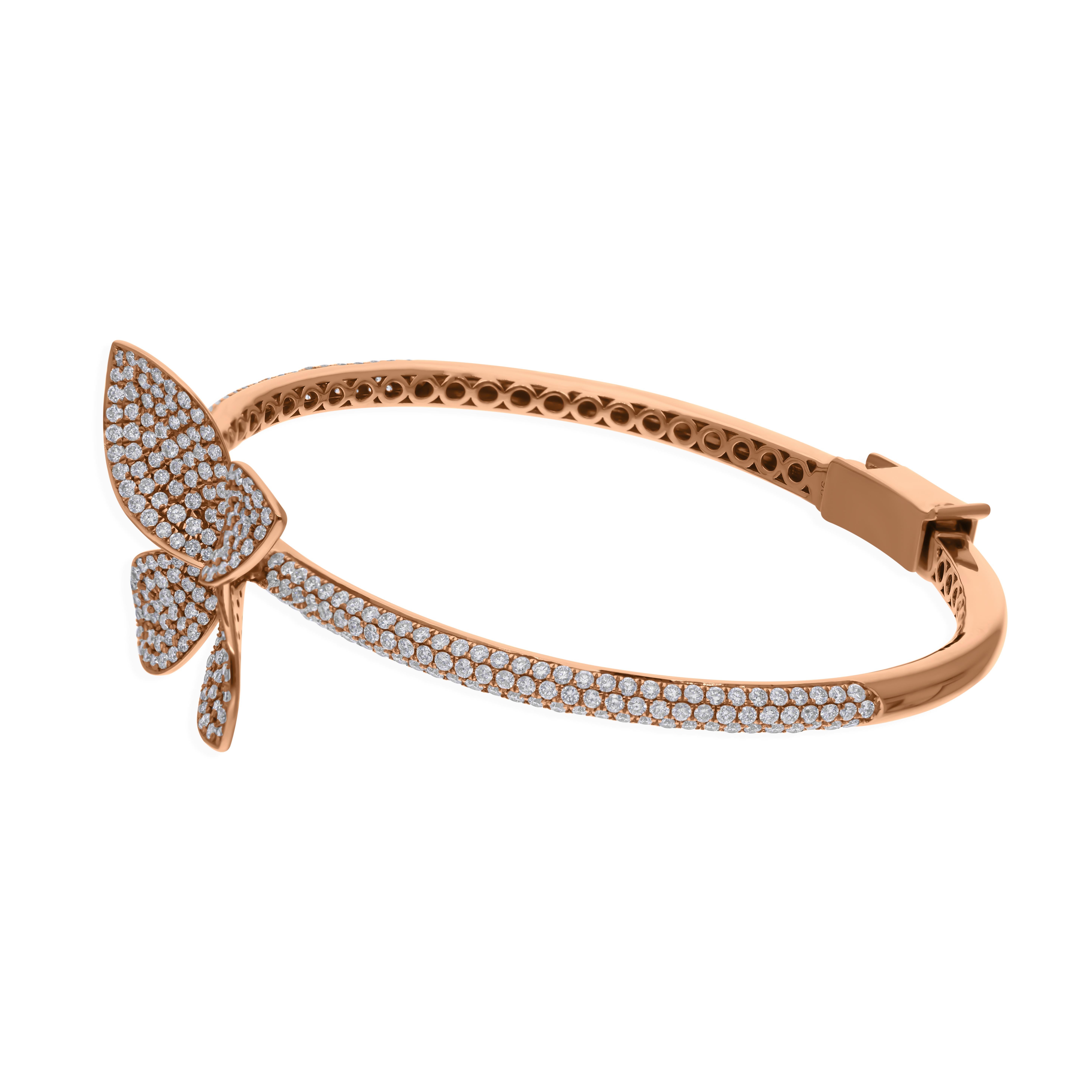 Modern Real 2.9 Carat SI/H Diamond Butterfly Bangle Bracelet 18 Karat Rose Gold Jewelry For Sale