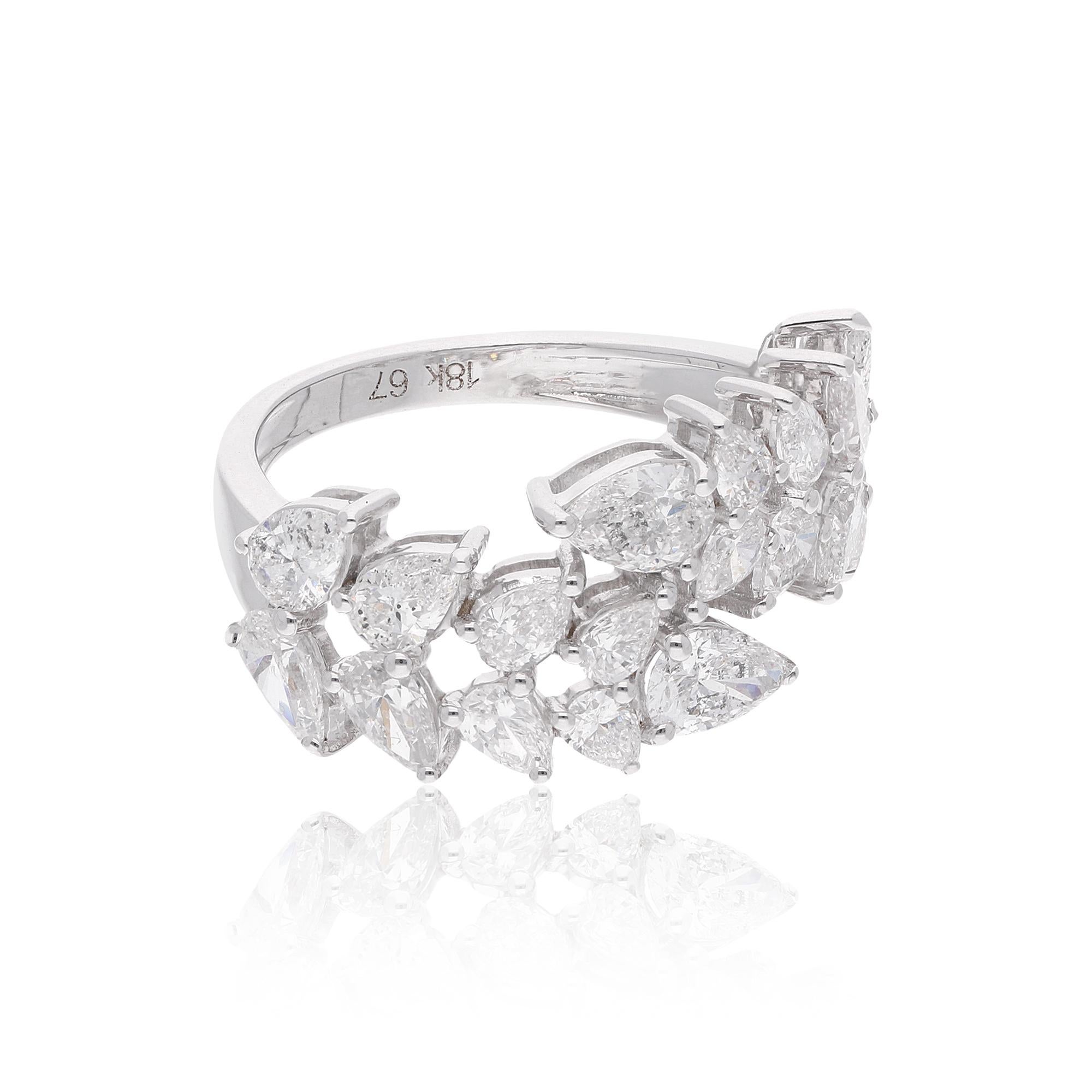 Reale 2,90 Ct. SI/HI Pear Brilliante Cut Diamond Wrap Cluster Ring Oro bianco 18 carati In condizioni Nuovo in vendita a Diera, Dubai