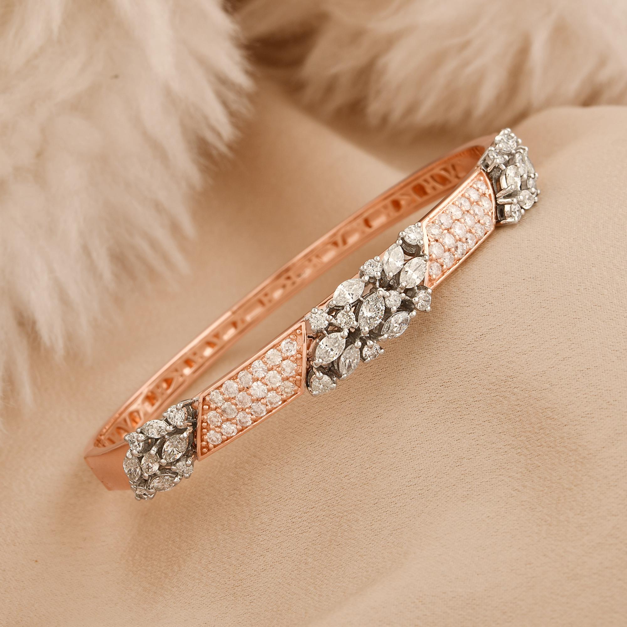 Bracelet jonc en or rose 18 carats avec diamants marquises de 3,05 carats SI/H Neuf - En vente à Diera, Dubai