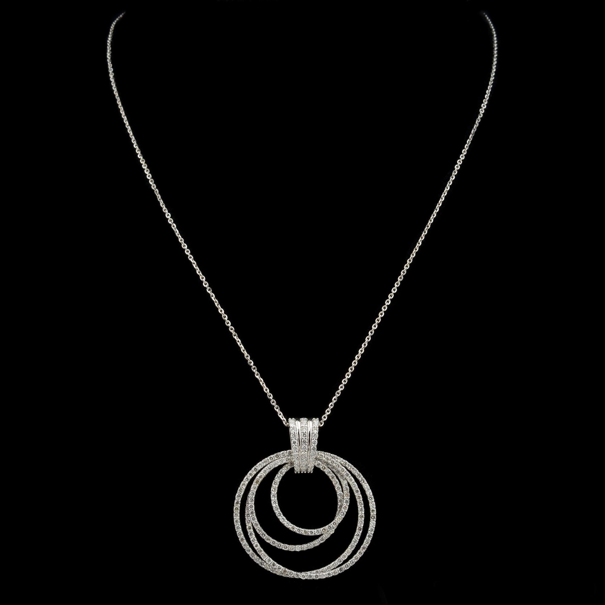 Real 3.20 Carat SI/HI Diamond Multi Circle Pendant Necklace 14 Karat White Gold For Sale 1