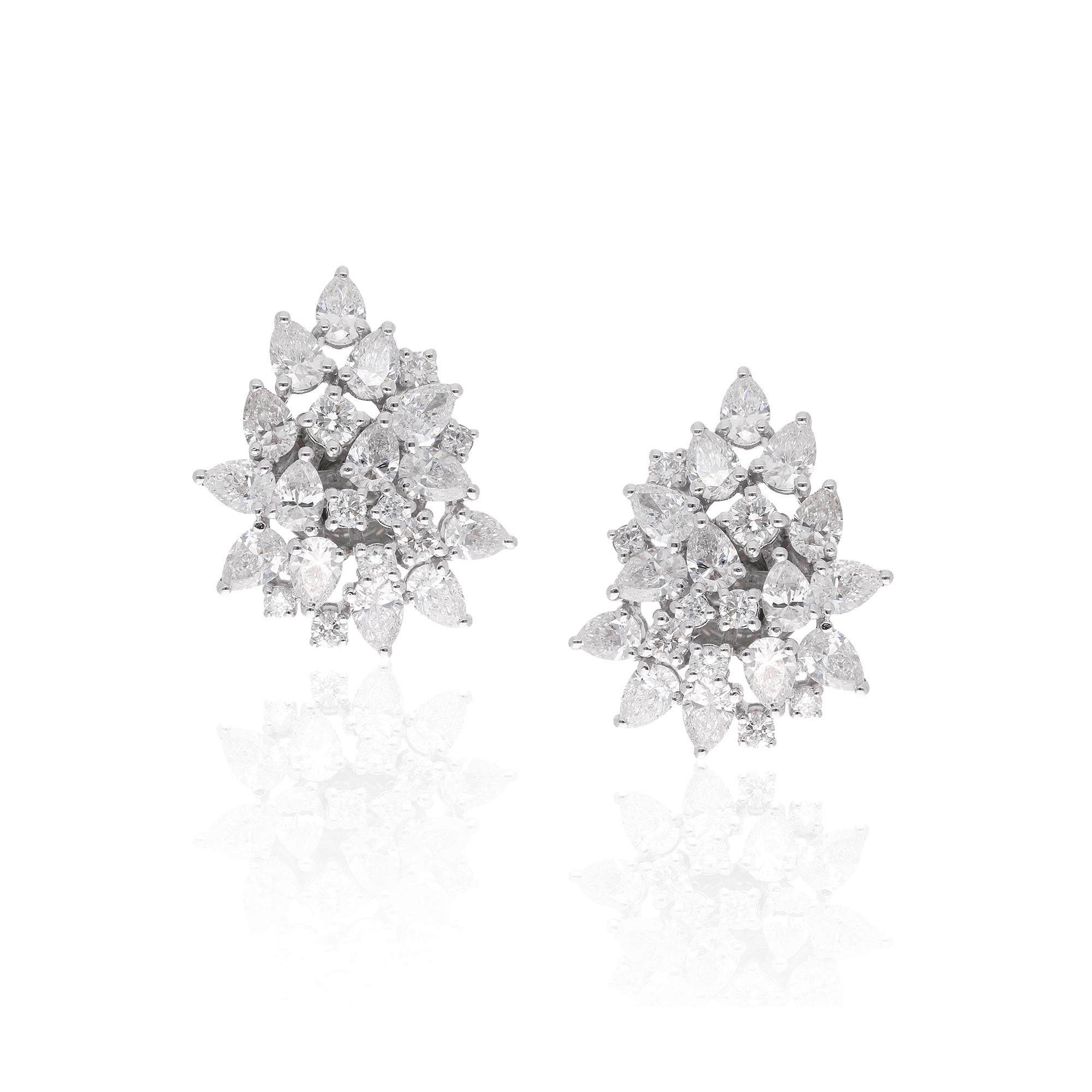 Real 3.30 Carat Pear & Round Diamond Stud Earrings 14 Karat White Gold Jewelry In New Condition For Sale In Diera, Dubai