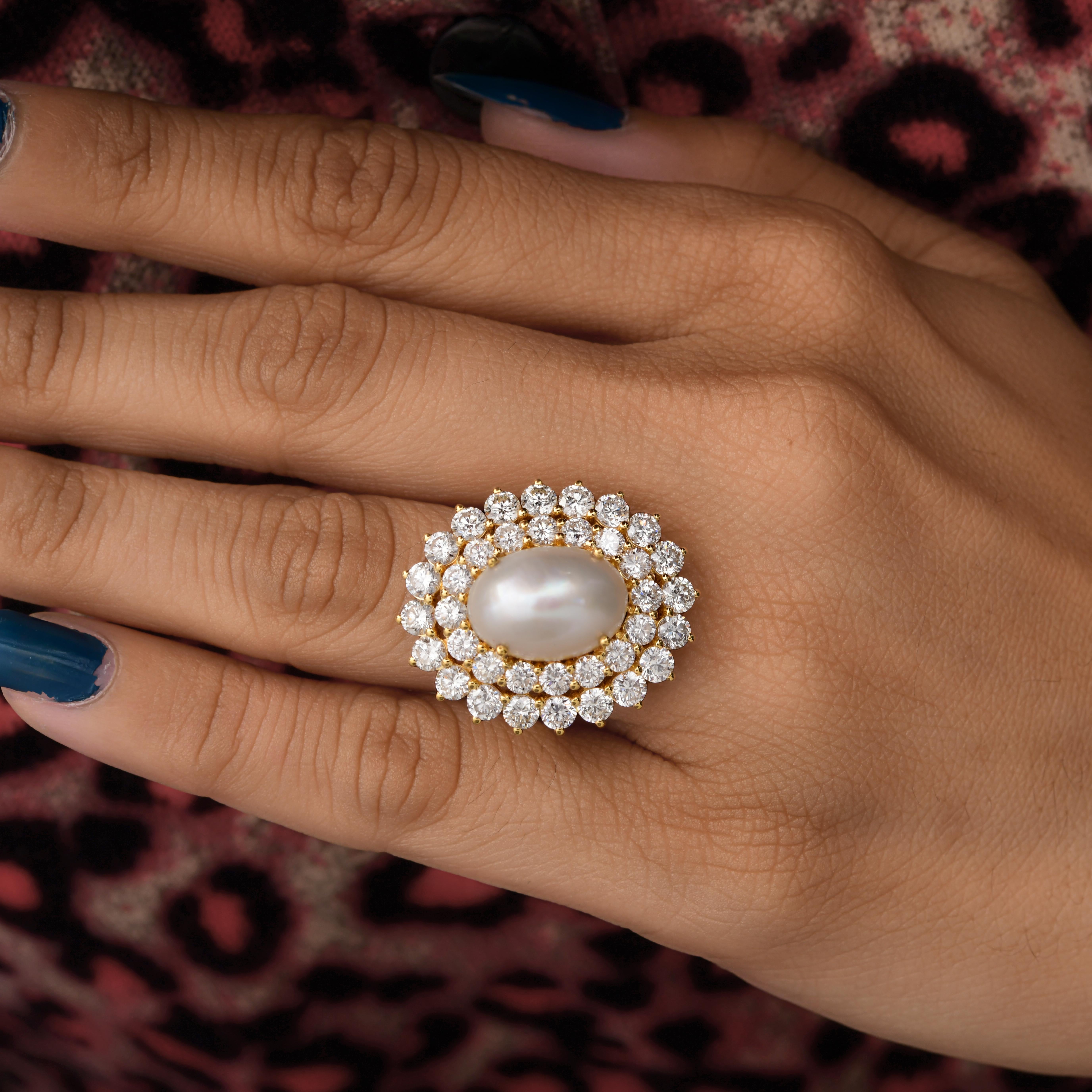 Taille ovale Bague de cocktail en or jaune 18 carats avec perle de 3,86 carats et diamant SI/H de 3,90 carats en vente