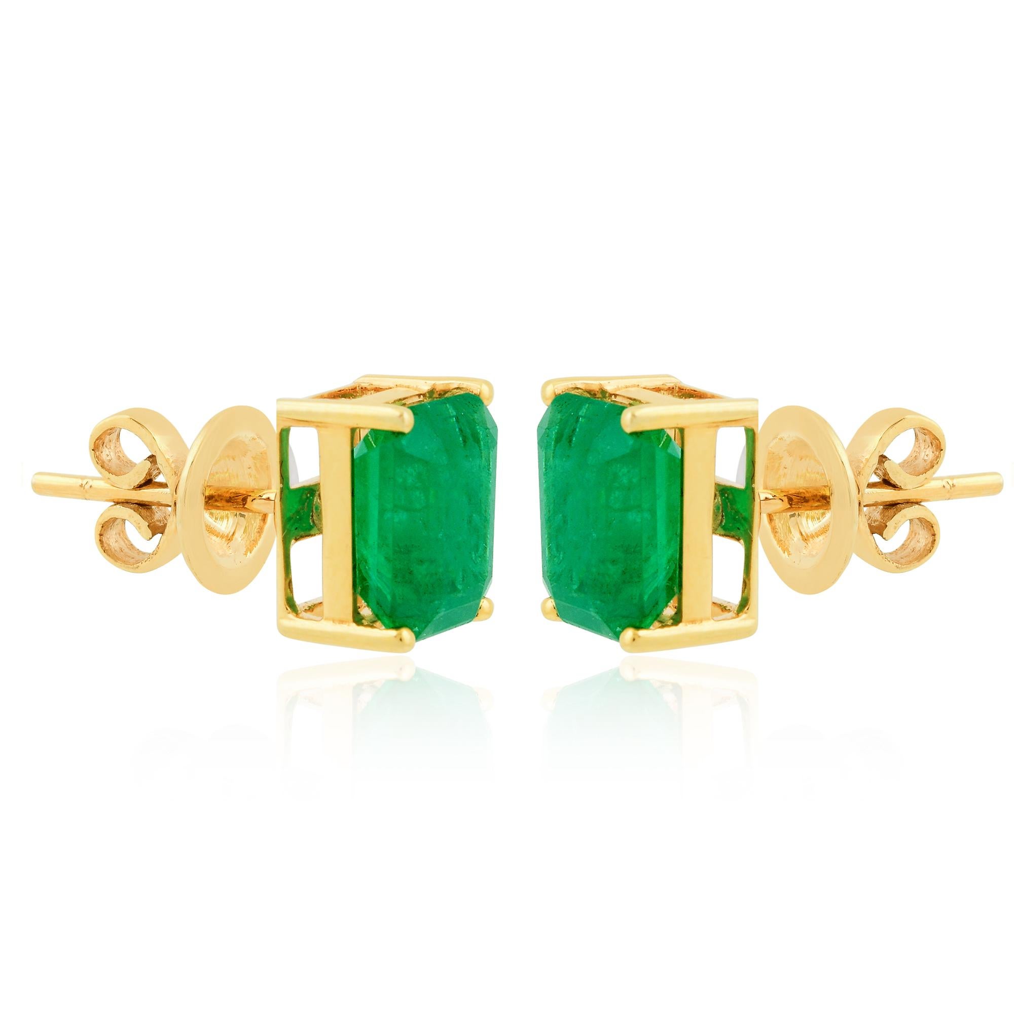 Women's Real 4 Carat Natural Emerald Gemstone Stud Earrings 18k Yellow Gold Fine Jewelry For Sale