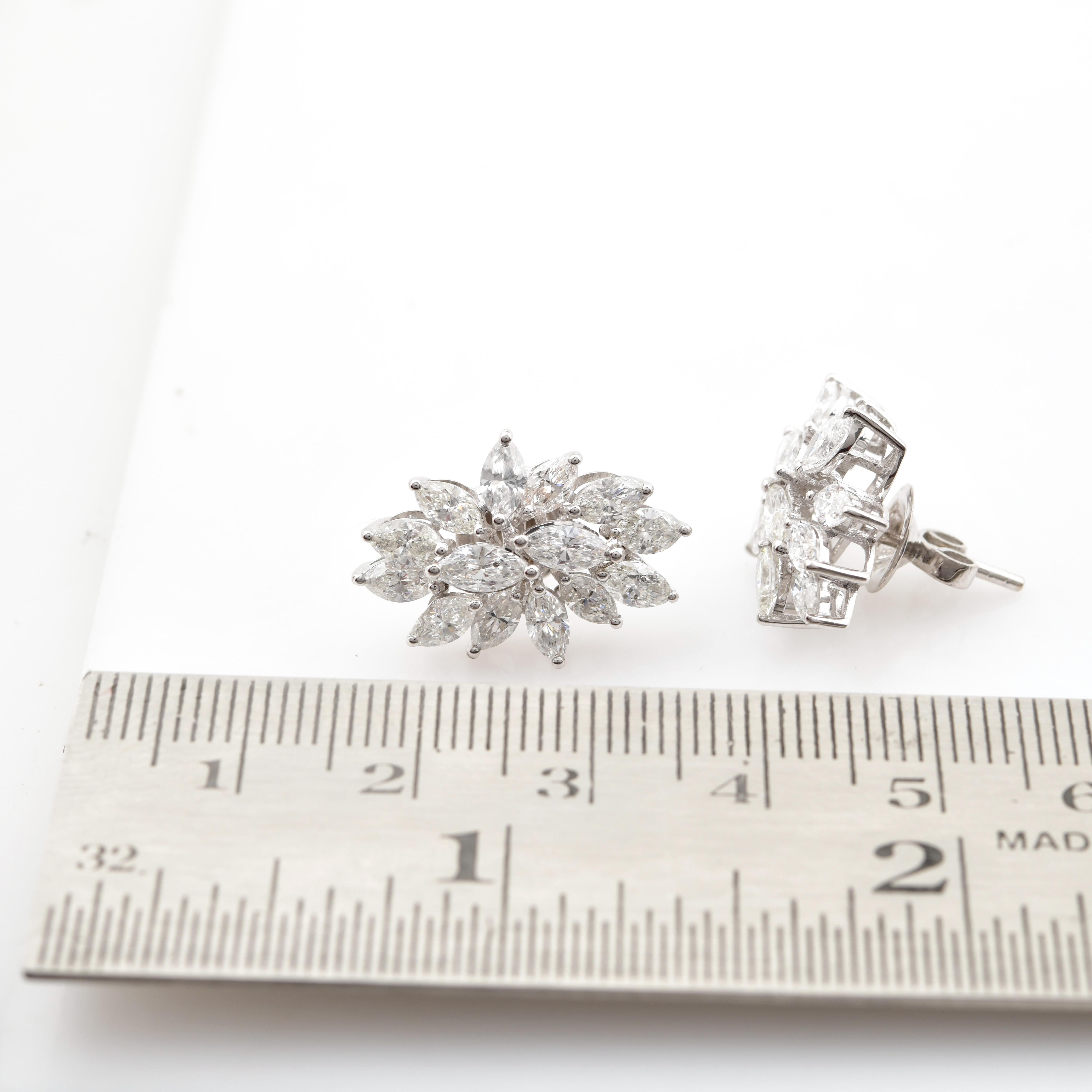 Real 4.03 Carat SI Clarity HI Color Diamond Earrings Solid 18 Karat White Gold In New Condition For Sale In Diera, Dubai