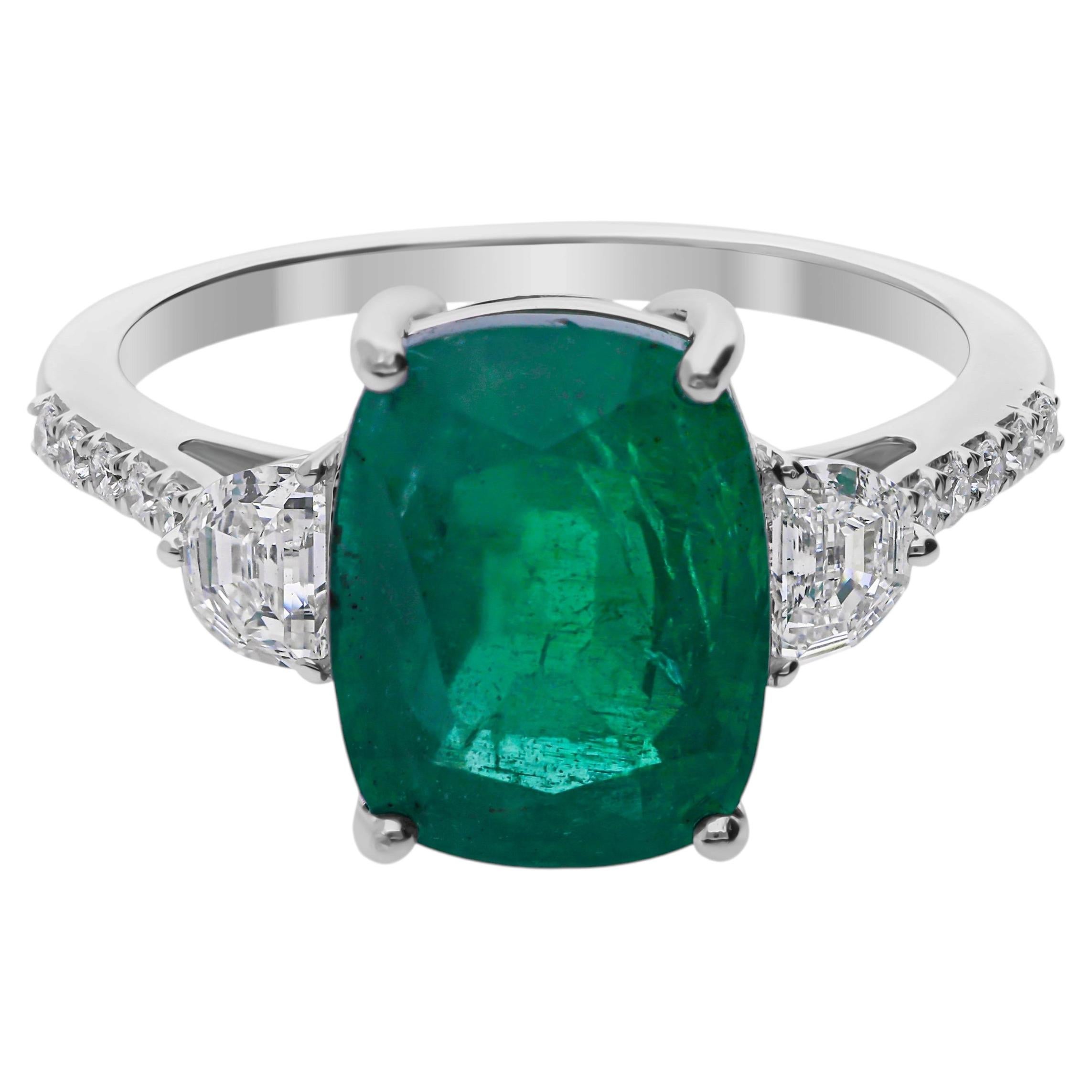Real 4.23 Carat Zambian Emerald 0.5 Carat SI/H Diamond 14 Karat White Gold Ring
