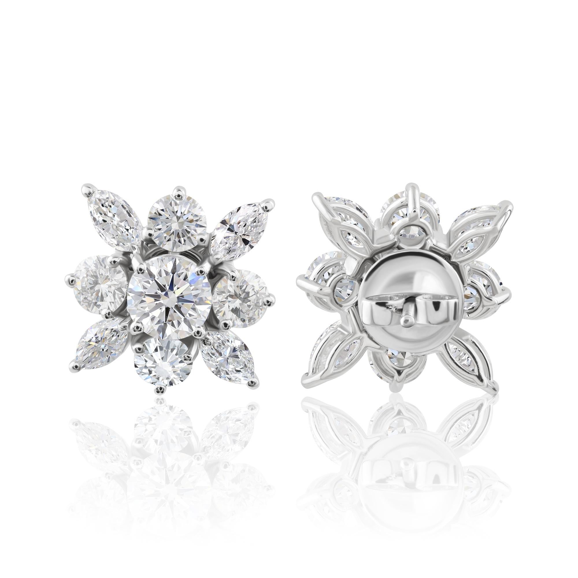 Irradia un brillo incomparable con estos Pendientes de Diamante Real, magistralmente elaborados en Oro Blanco de 9 Kilates. Con unos impresionantes 5,25 quilates de diamantes naturales talla brillante, estos pendientes destilan opulencia,