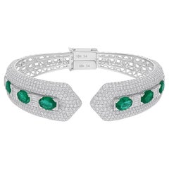 Bracelet manchette en or blanc 18 carats avec émeraude de Zambie de 5,32 carats et diamants de 6,6 carats SI/H
