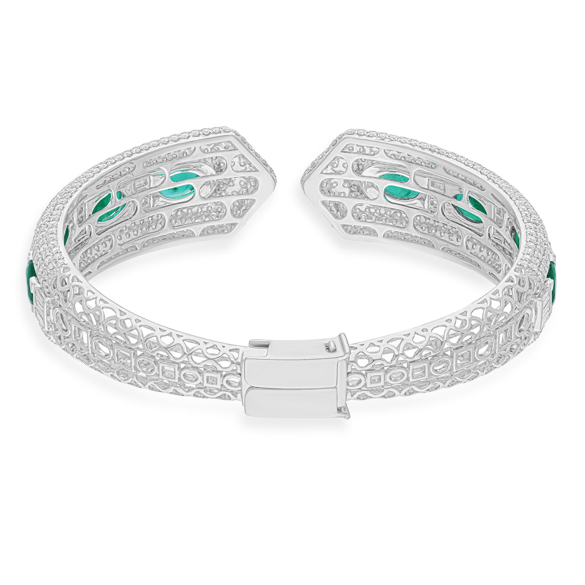 Art Déco Bracciale con smeraldo dello Zambia da 5,32 carati reali e diamanti da 6,6 carati SI/H in oro bianco 18 carati in vendita