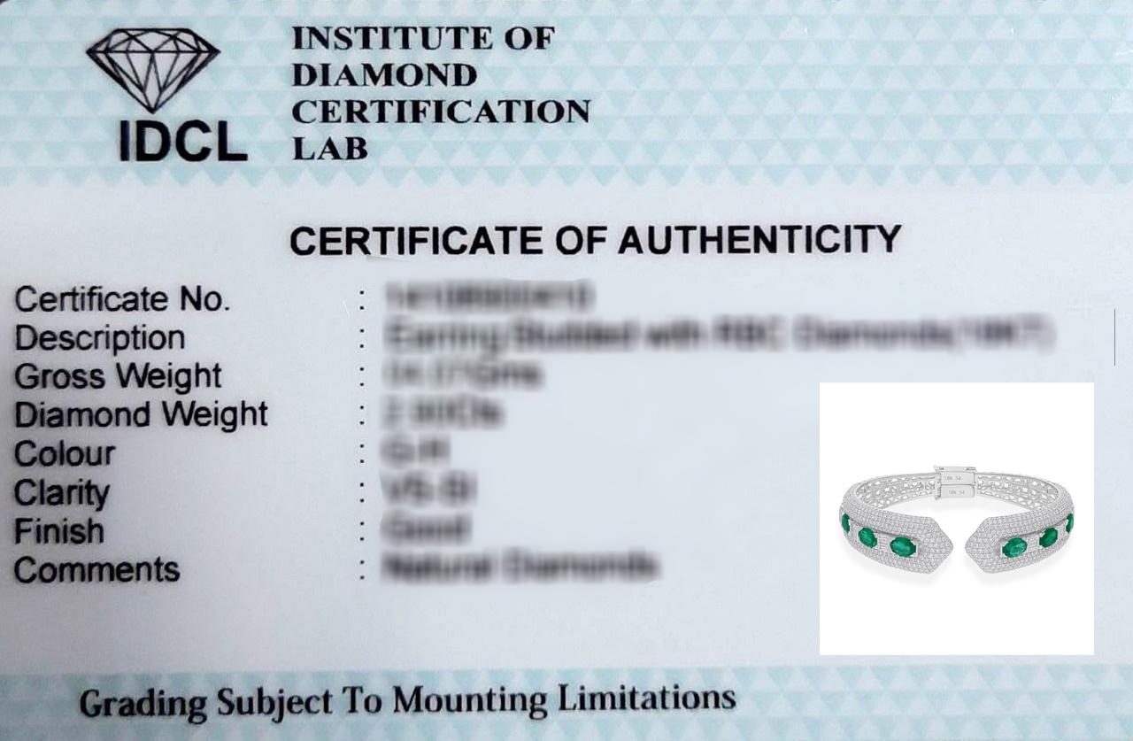 Bracciale con smeraldo dello Zambia da 5,32 carati reali e diamanti da 6,6 carati SI/H in oro bianco 18 carati in vendita 1