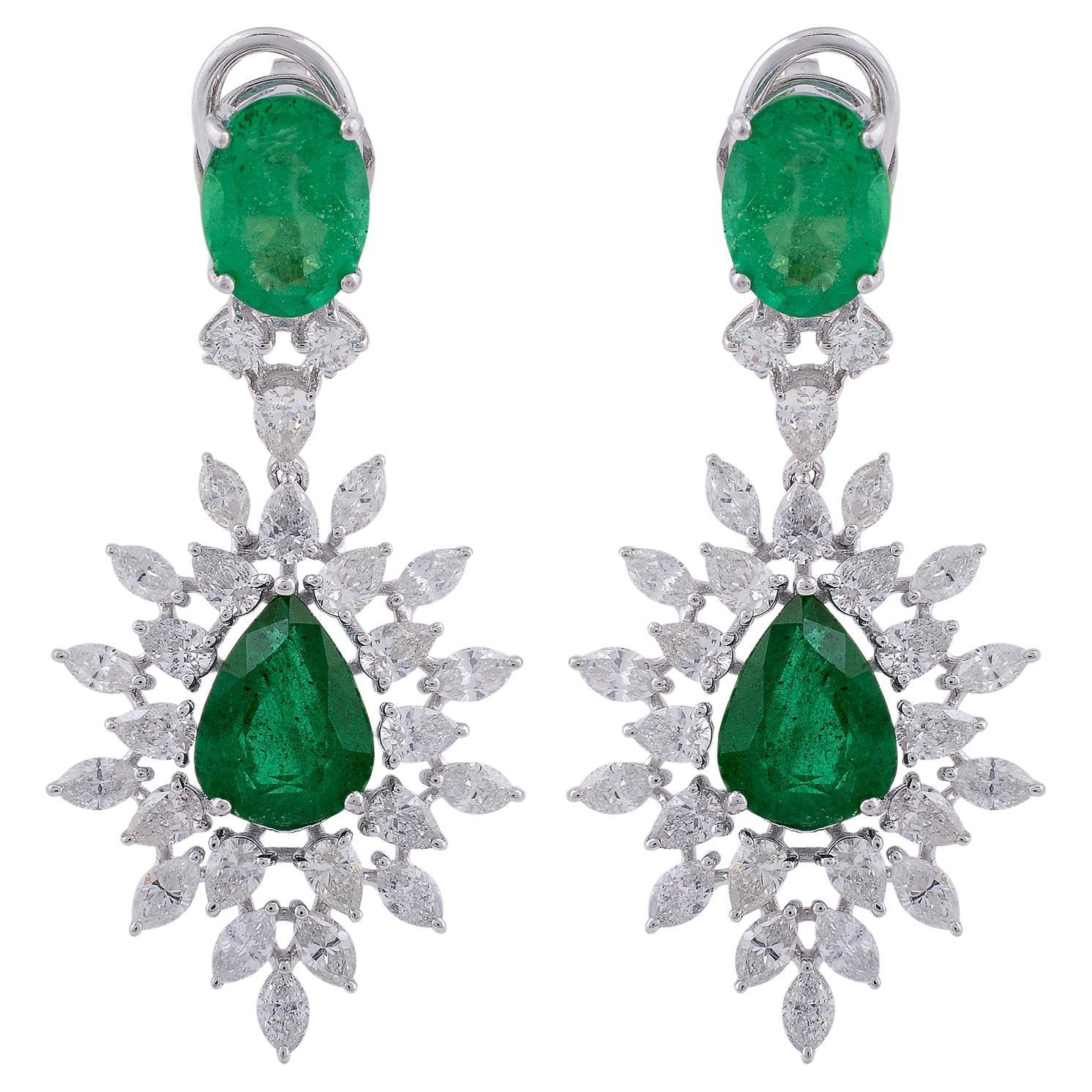 Véritable 5.88 Carat Zambian Emerald Dangle Earrings 3.45 Ct. Diamant en or blanc 14k